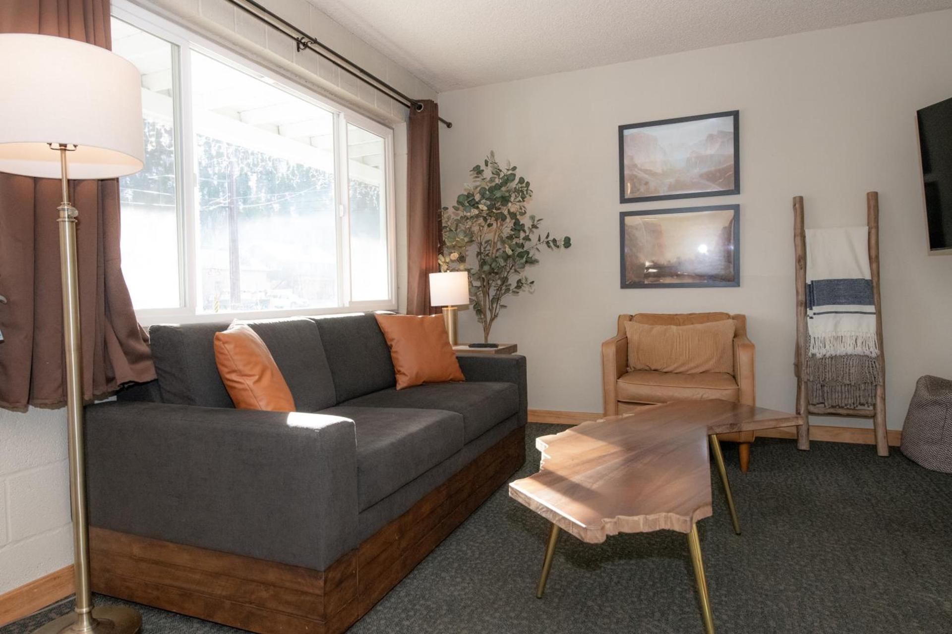 Gull Lake Lodge photo 27