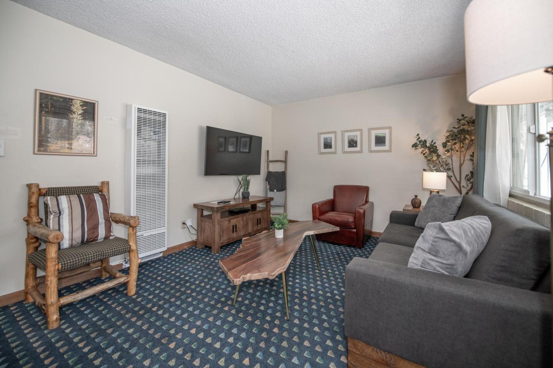 Gull Lake Lodge photo 25