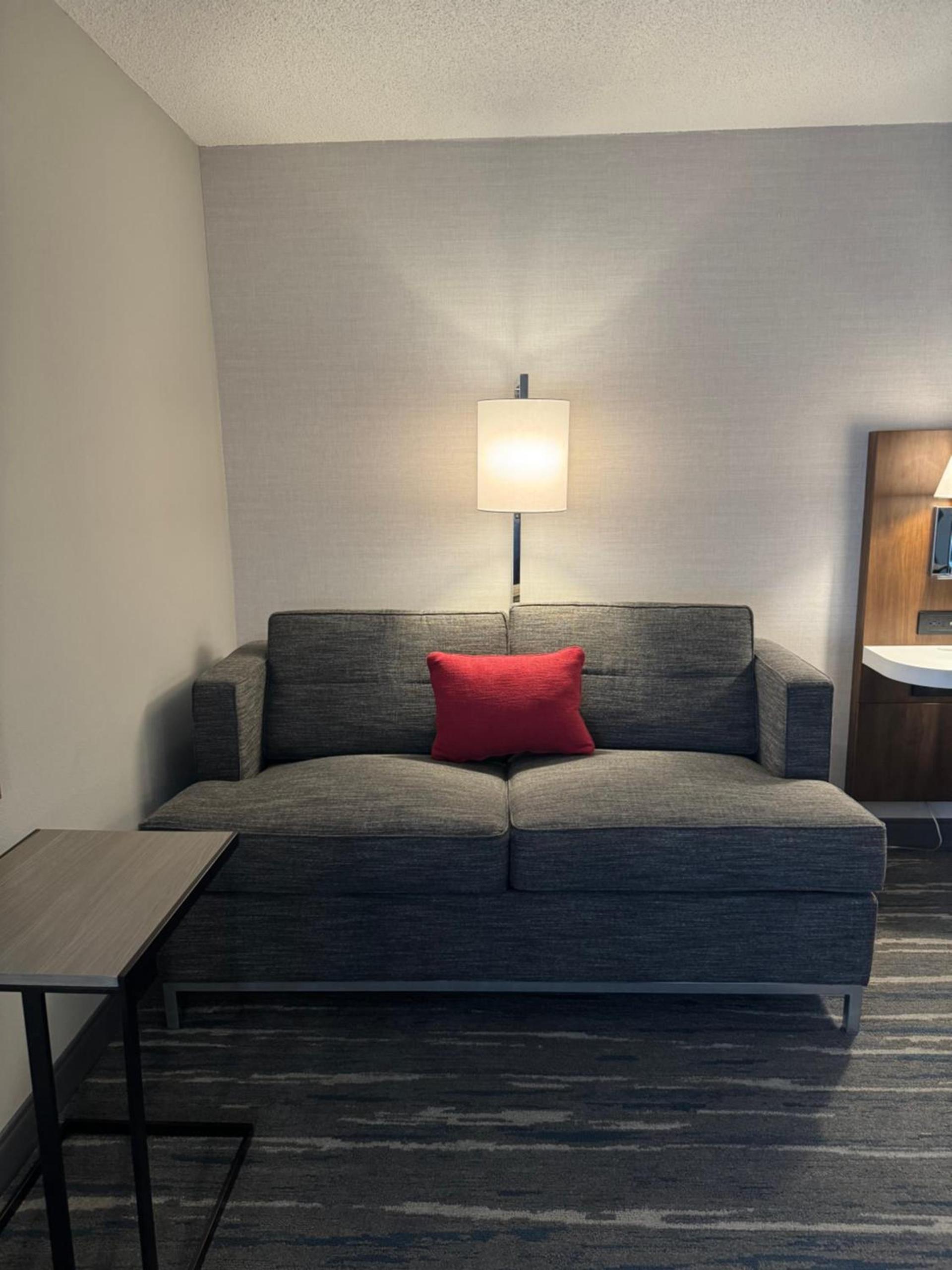 Hampton Inn South Heritage Park photo 43