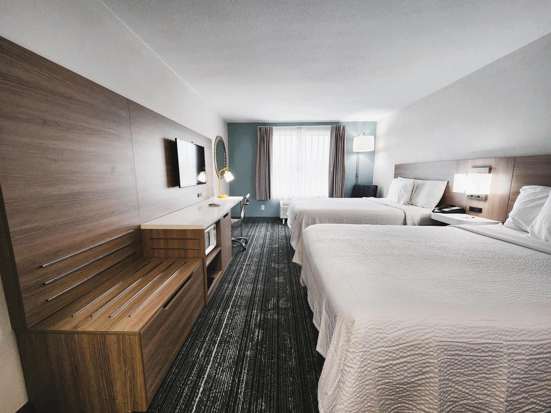 Americas Best Value Inn & Suites-Foley - Fully Renovated photo 4