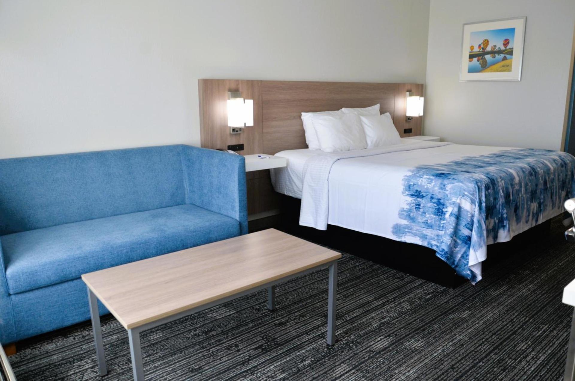 Americas Best Value Inn & Suites-Foley - Fully Renovated photo 33