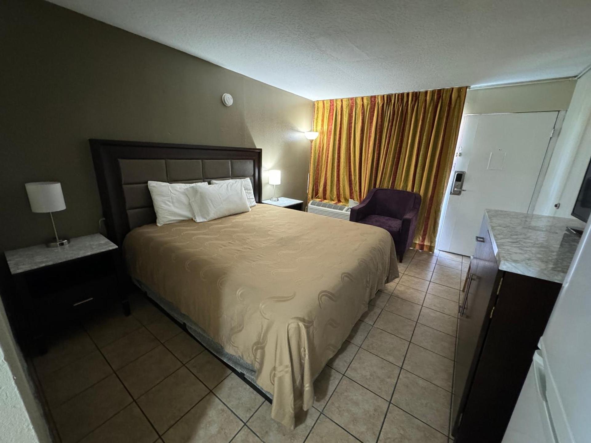 River Palm Hotel photo 26