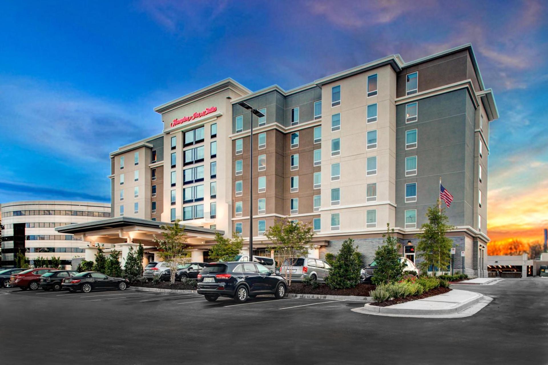 Hampton Inn & Suites by Hilton Atlanta Perimeter Dunwoody photo 2