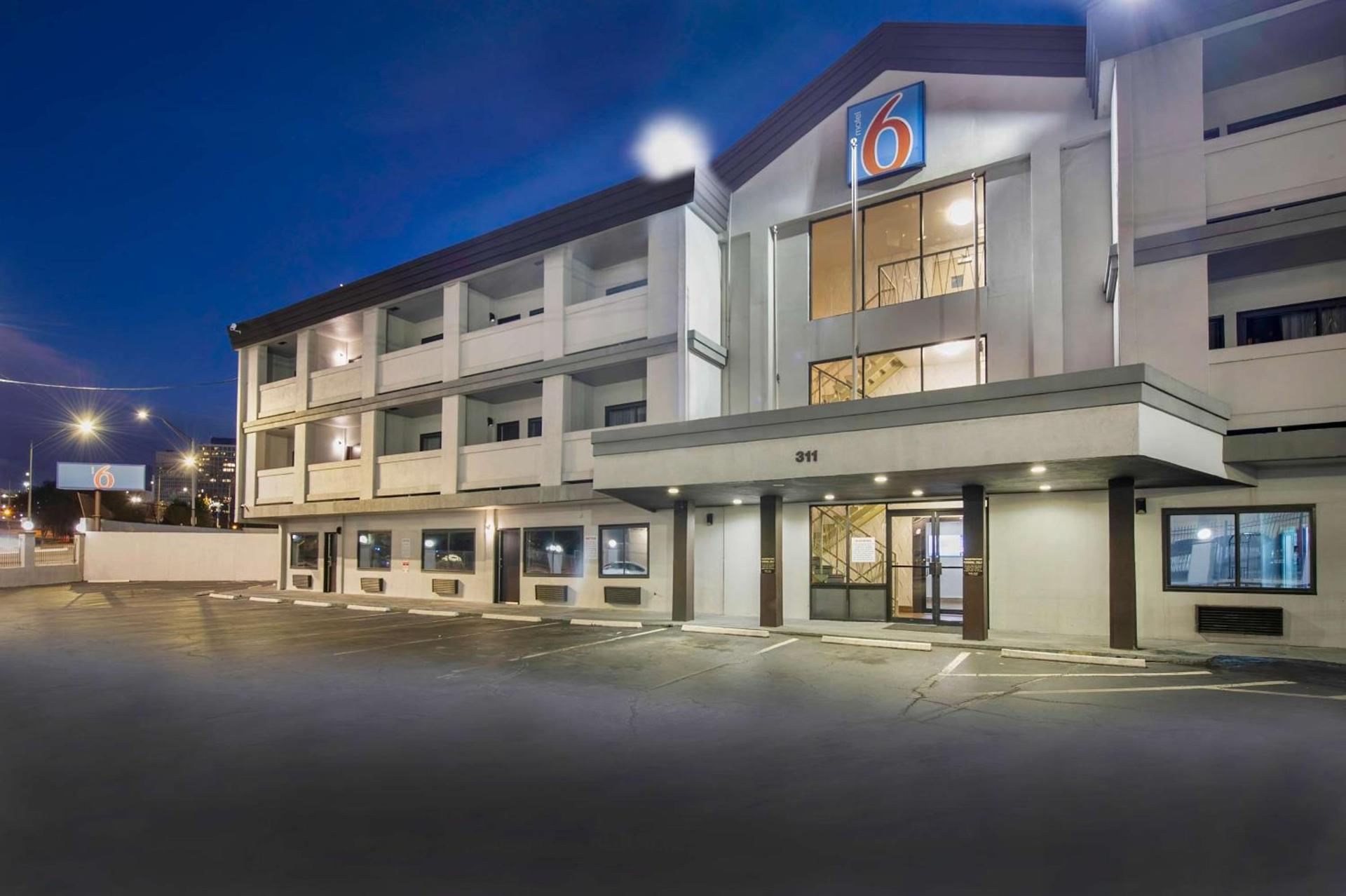 Motel 6-Atlanta, GA - Downtown photo 1