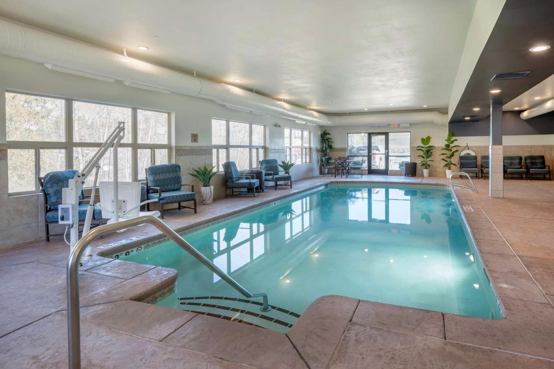 Best Western Plus Ponderay Mountain Lodge Sandpoint photo 10