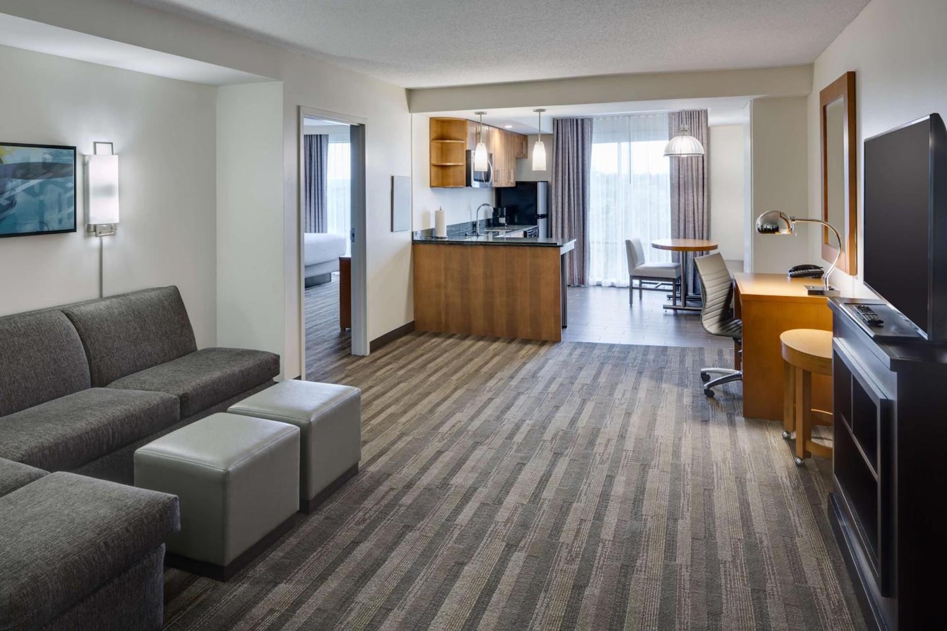 Hyatt House Hartford North/Windsor photo 8