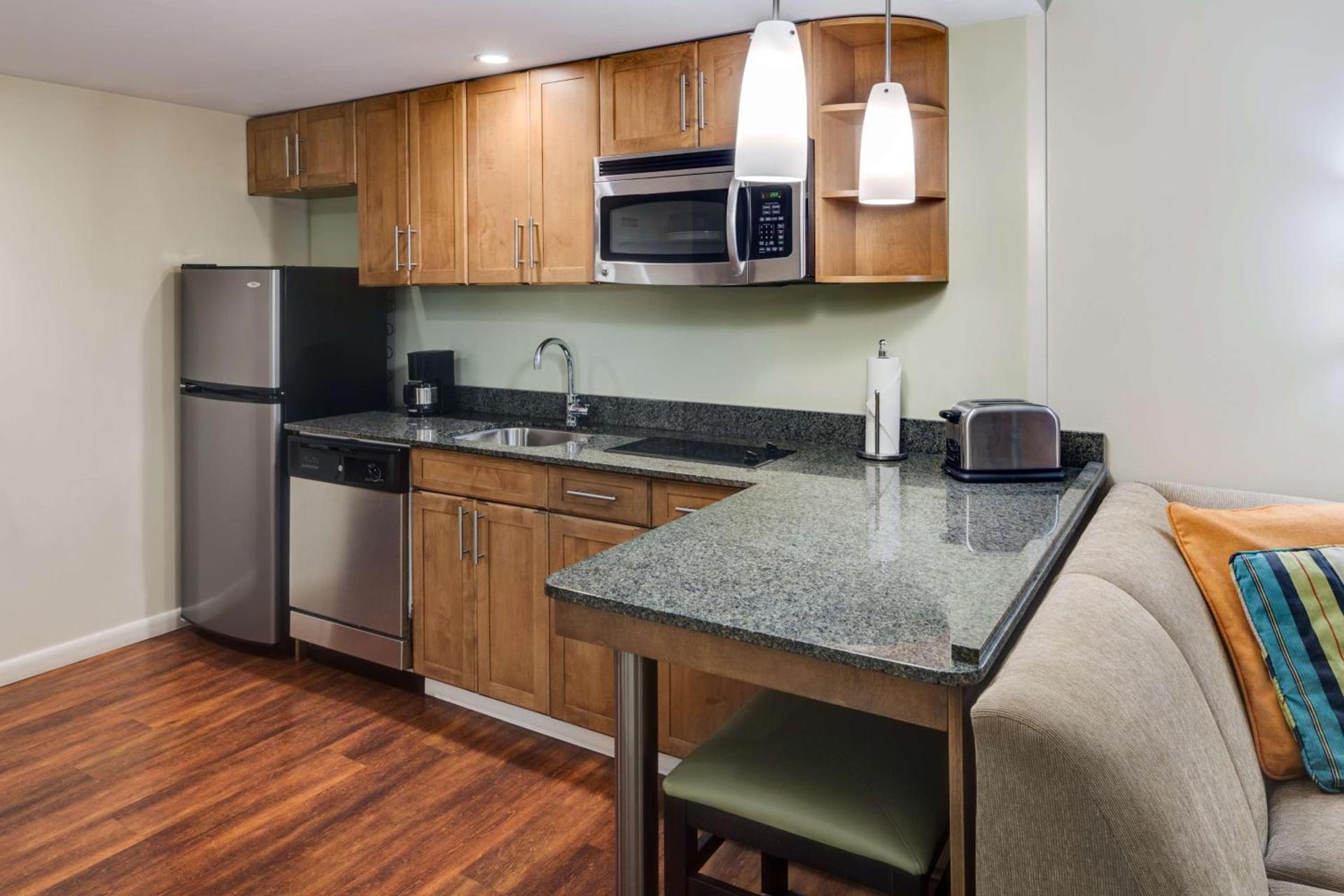 Hyatt House Hartford North/Windsor photo 11