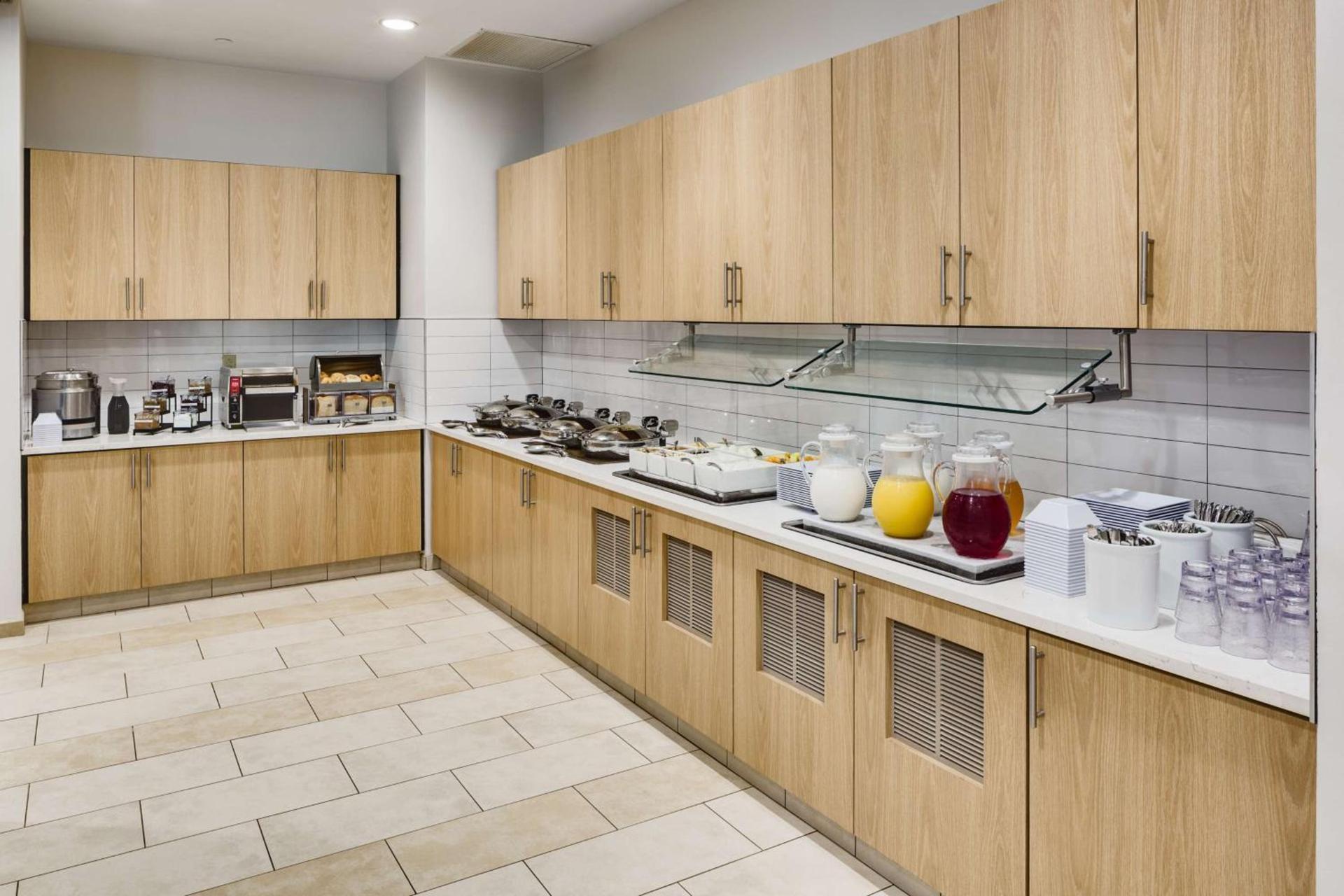 Hyatt House Hartford North/Windsor photo 16