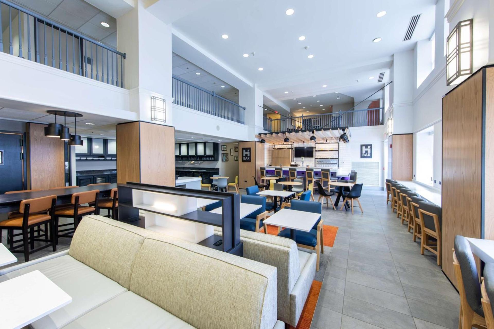 Hyatt House Chicago Schaumburg photo 2
