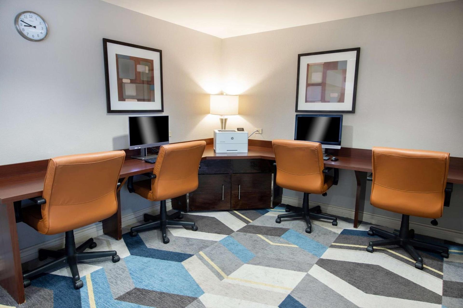Hyatt House Chicago Schaumburg photo 9
