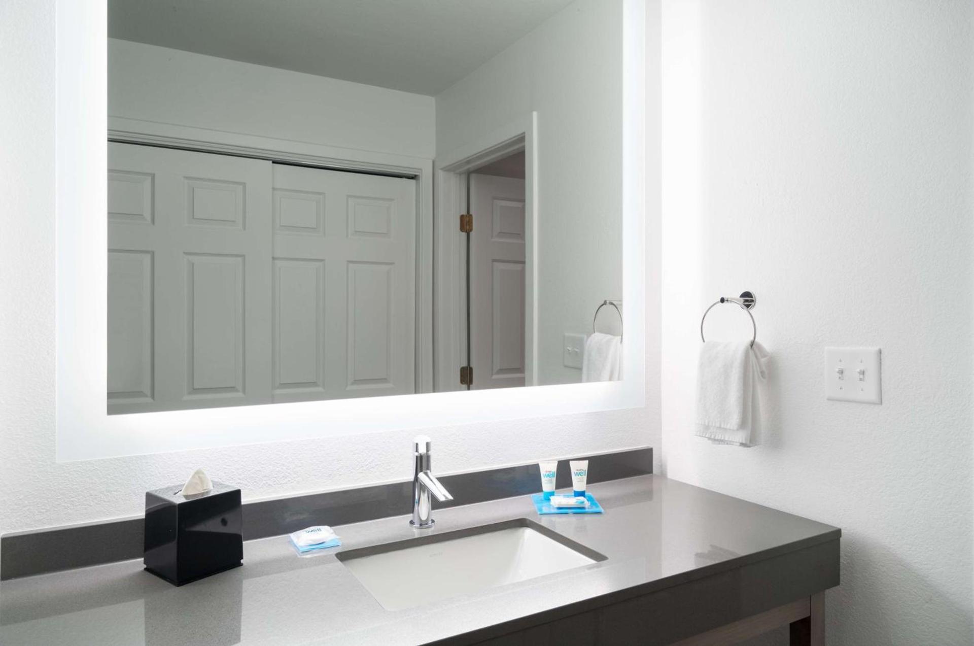Hyatt House White Plains photo 12
