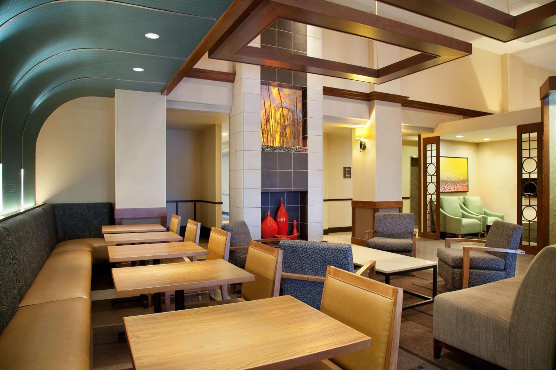 Hyatt Place Denver-South/Park Meadows photo 3