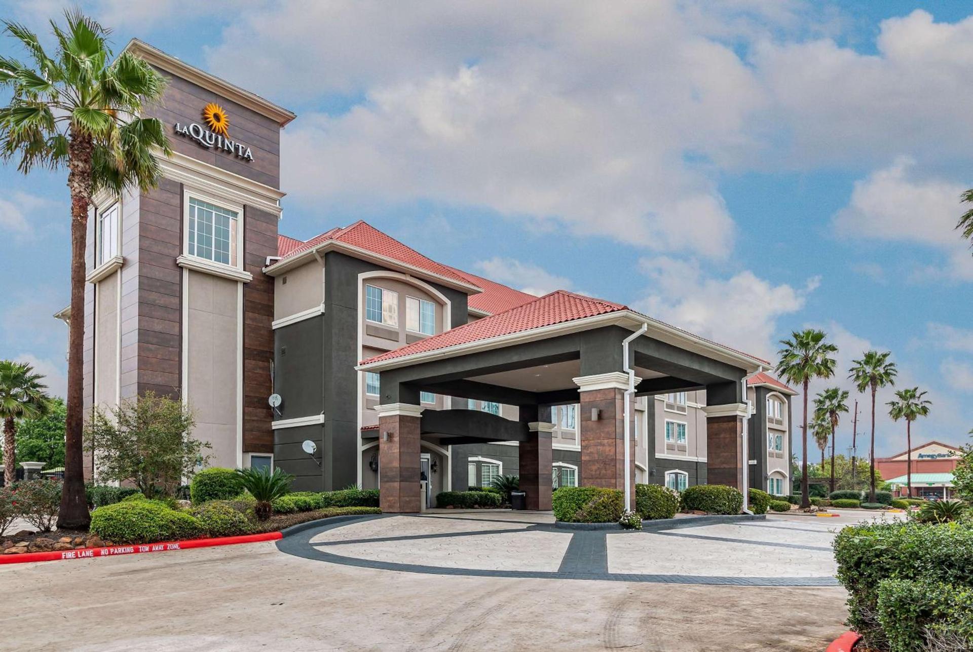La Quinta by Wyndham Tomball photo 3