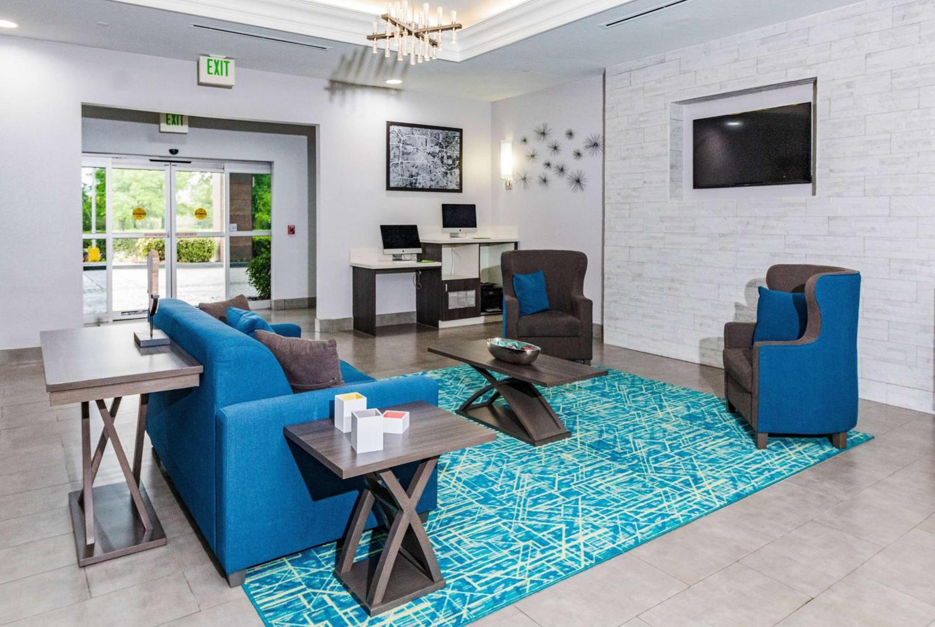La Quinta by Wyndham Tomball photo 6