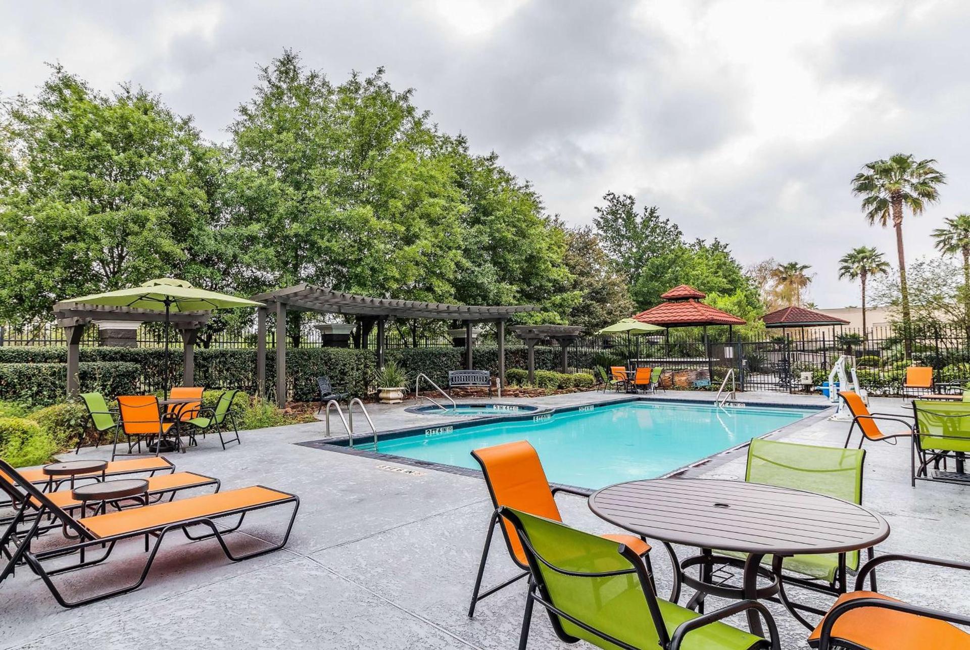 La Quinta by Wyndham Tomball photo 2