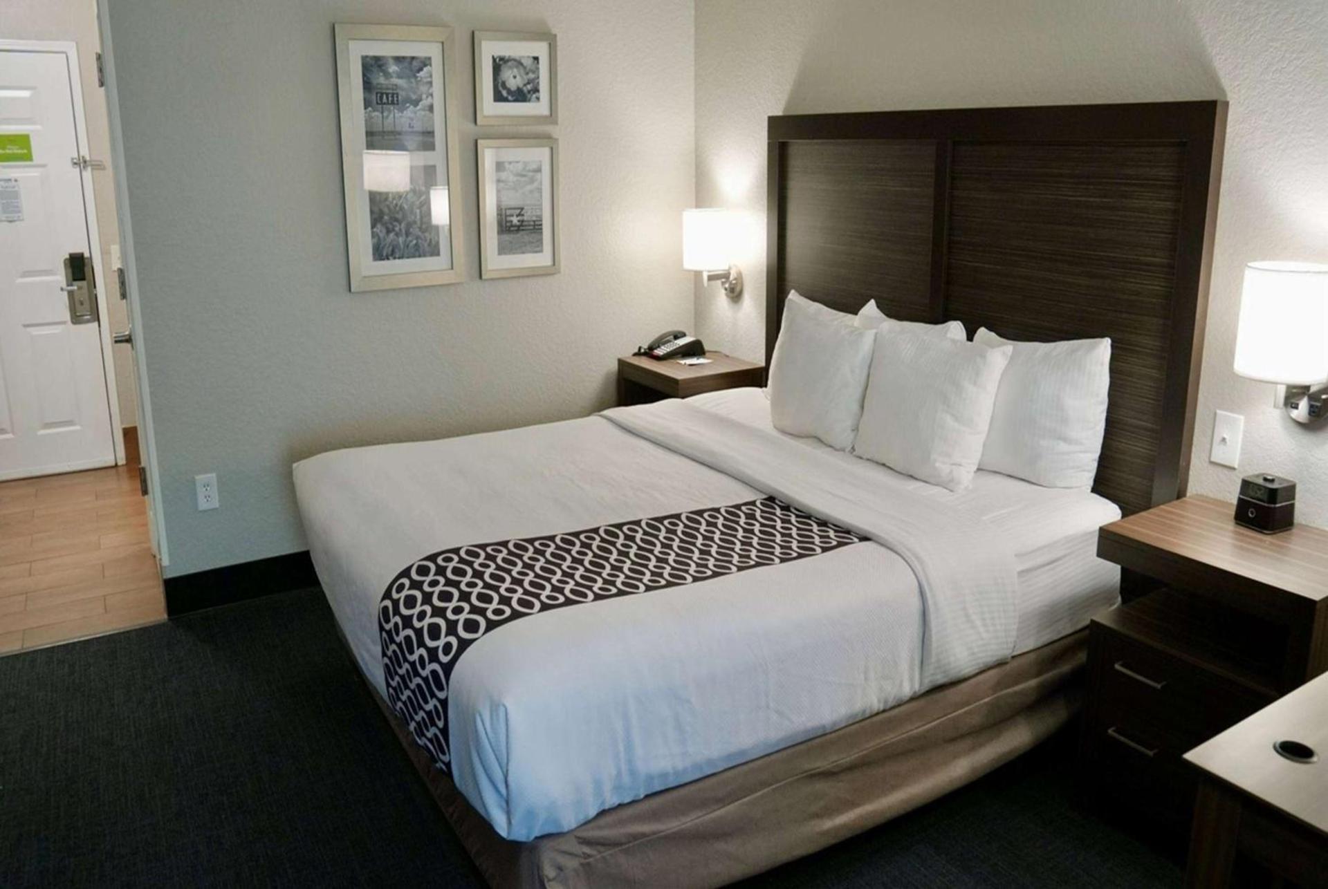 La Quinta by Wyndham Tomball photo 23