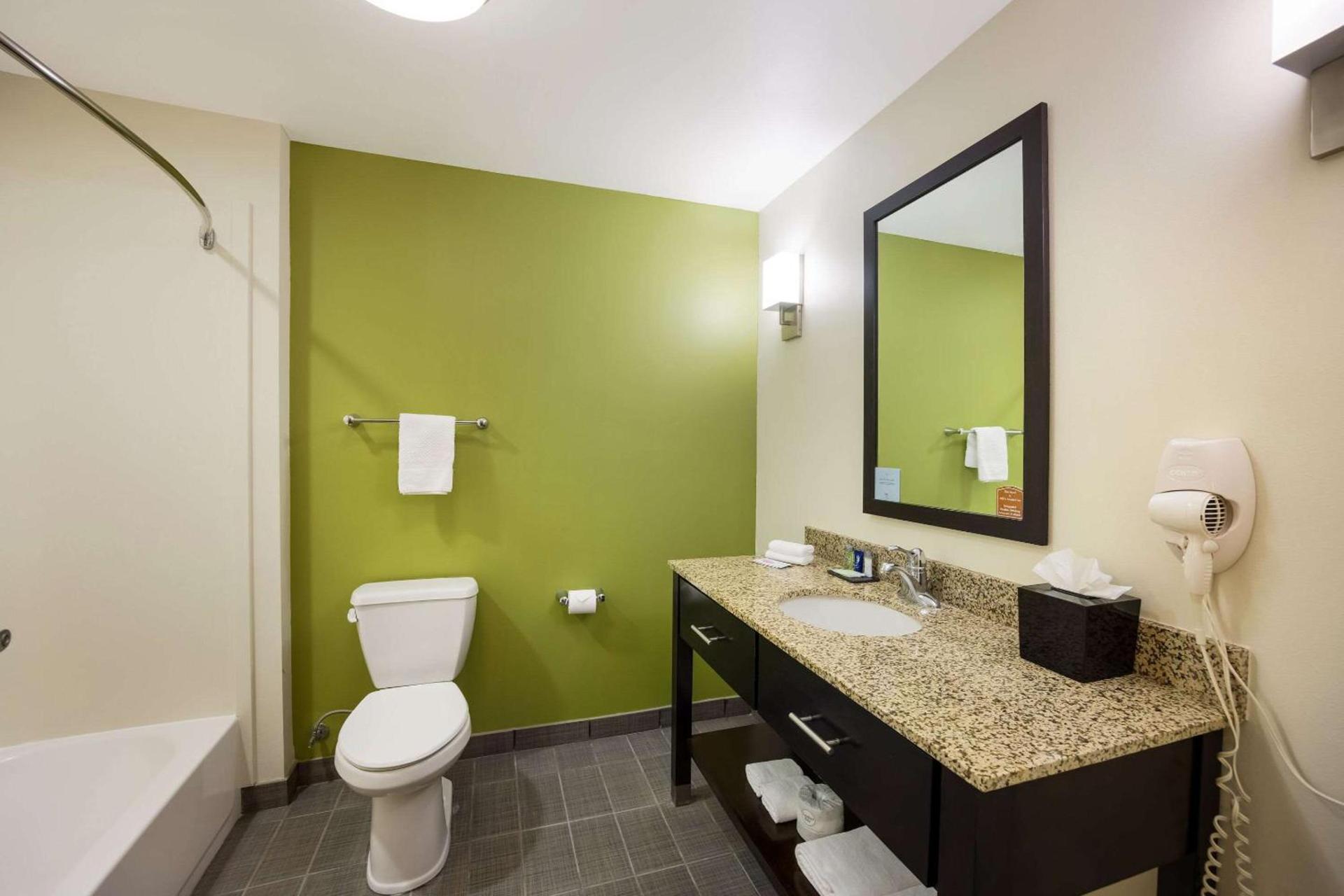 Sleep Inn & Suites Colby photo 7