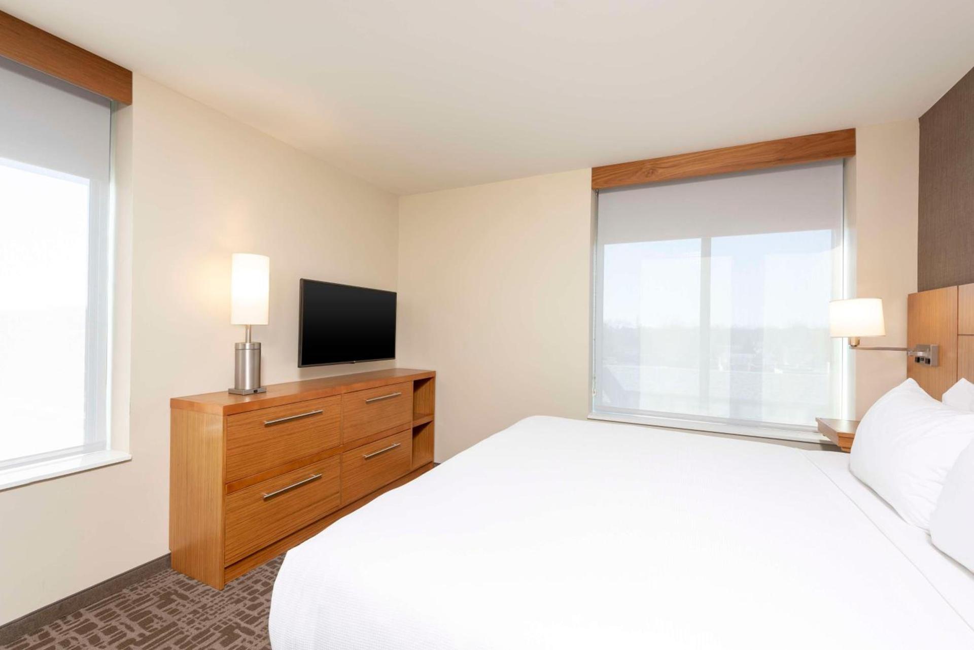 Hyatt Place Detroit/Royal Oak photo 16
