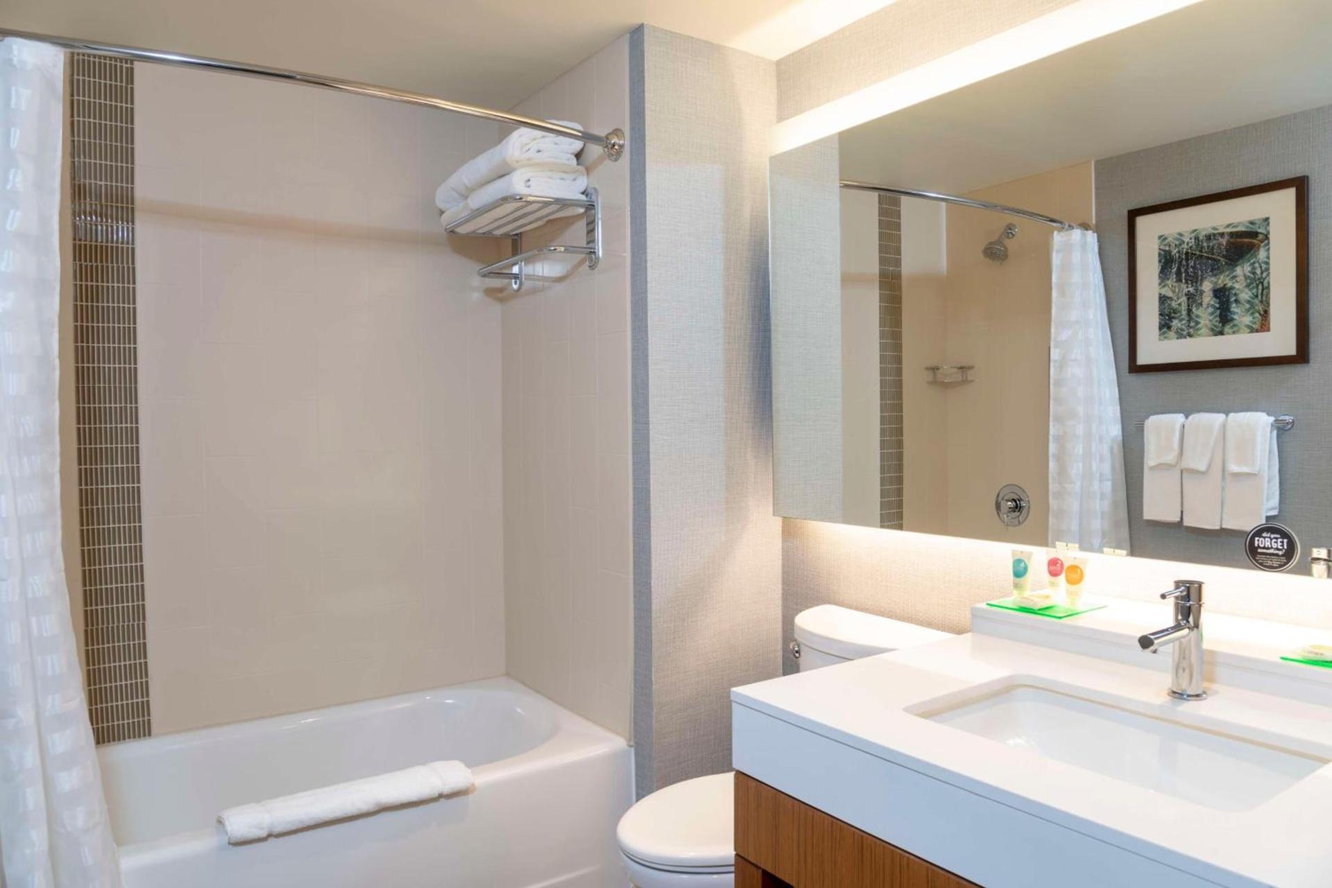 Hyatt Place Detroit/Royal Oak photo 33