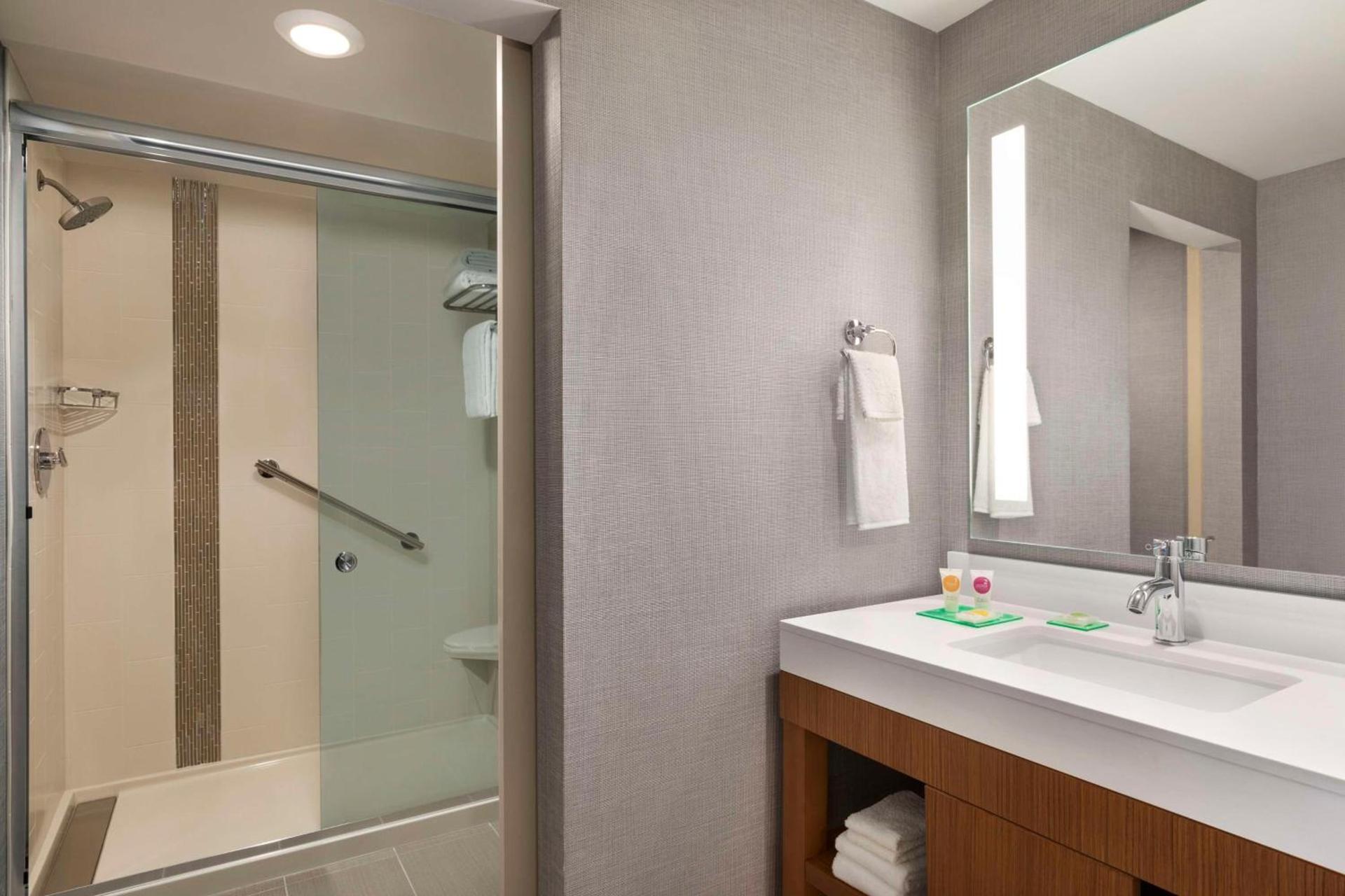 Hyatt Place Virginia Beach Town Center photo 4