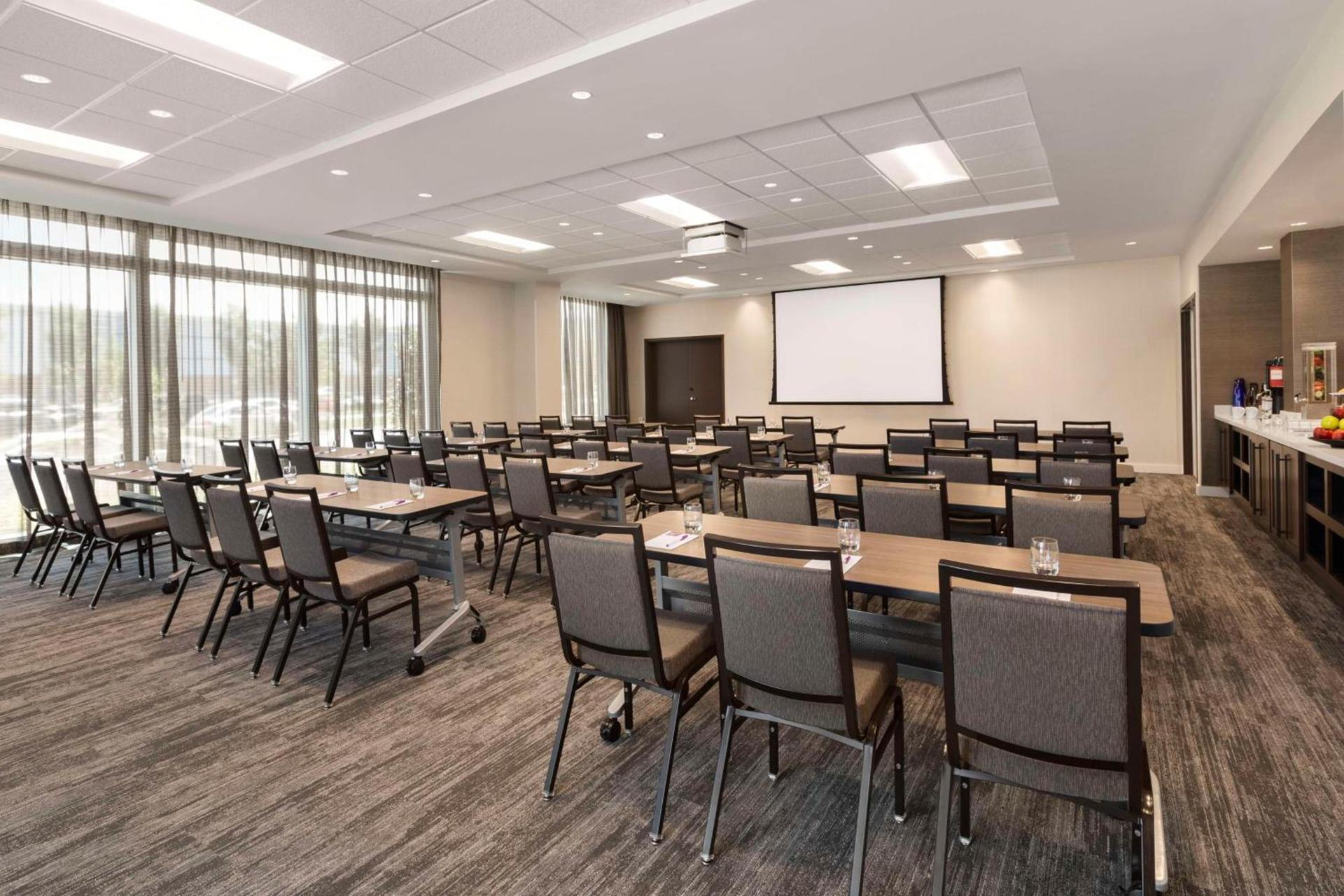 Hyatt Place Virginia Beach Town Center photo 6