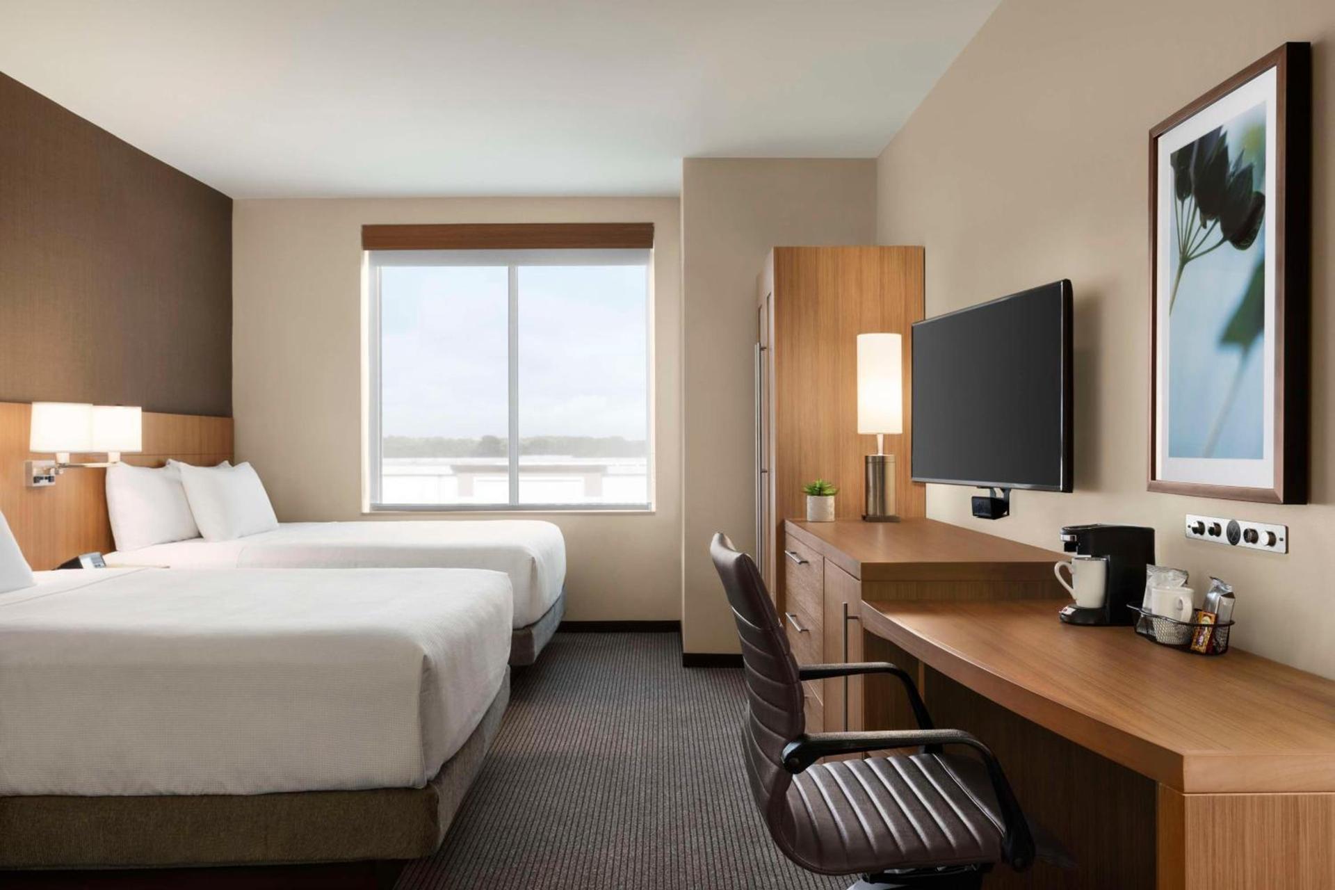 Hyatt Place Virginia Beach Town Center photo 21