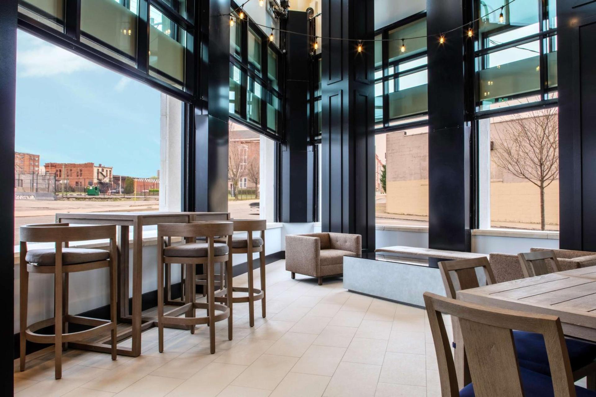 Hyatt House Nashville Downtown-Convention Center photo 2