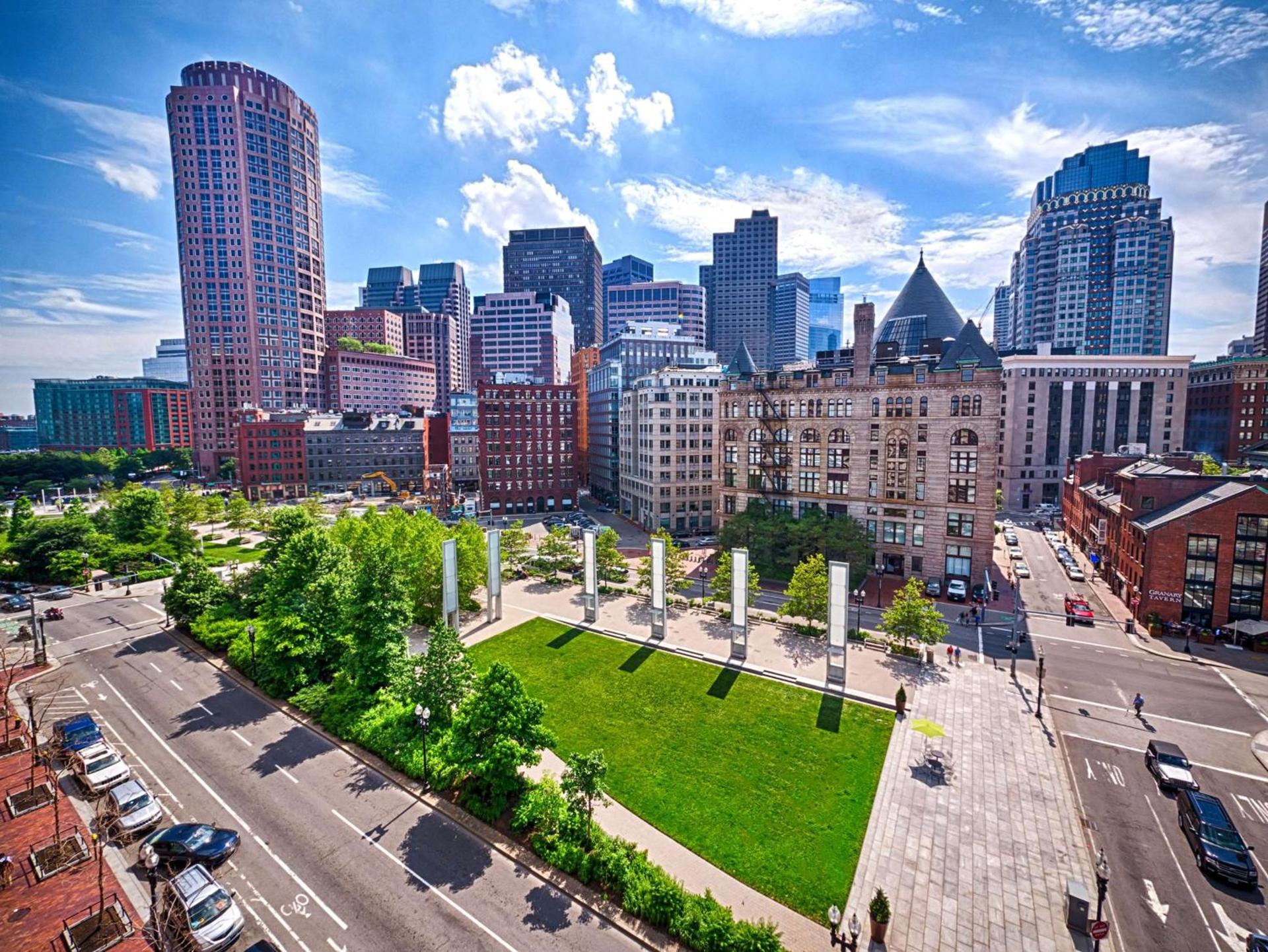 Hyatt Place Boston/Seaport District photo 6