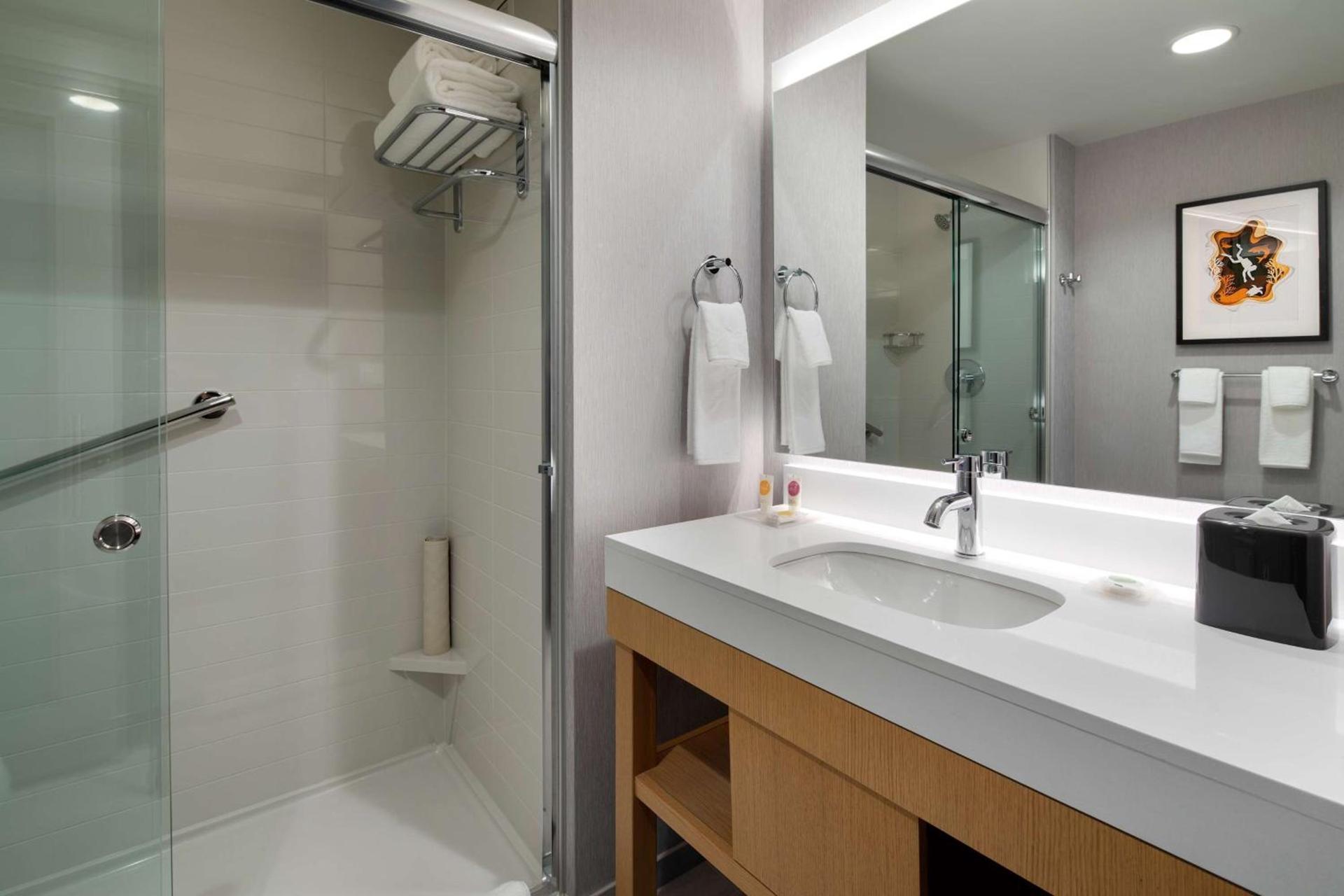 Hyatt Place Boston/Seaport District photo 13