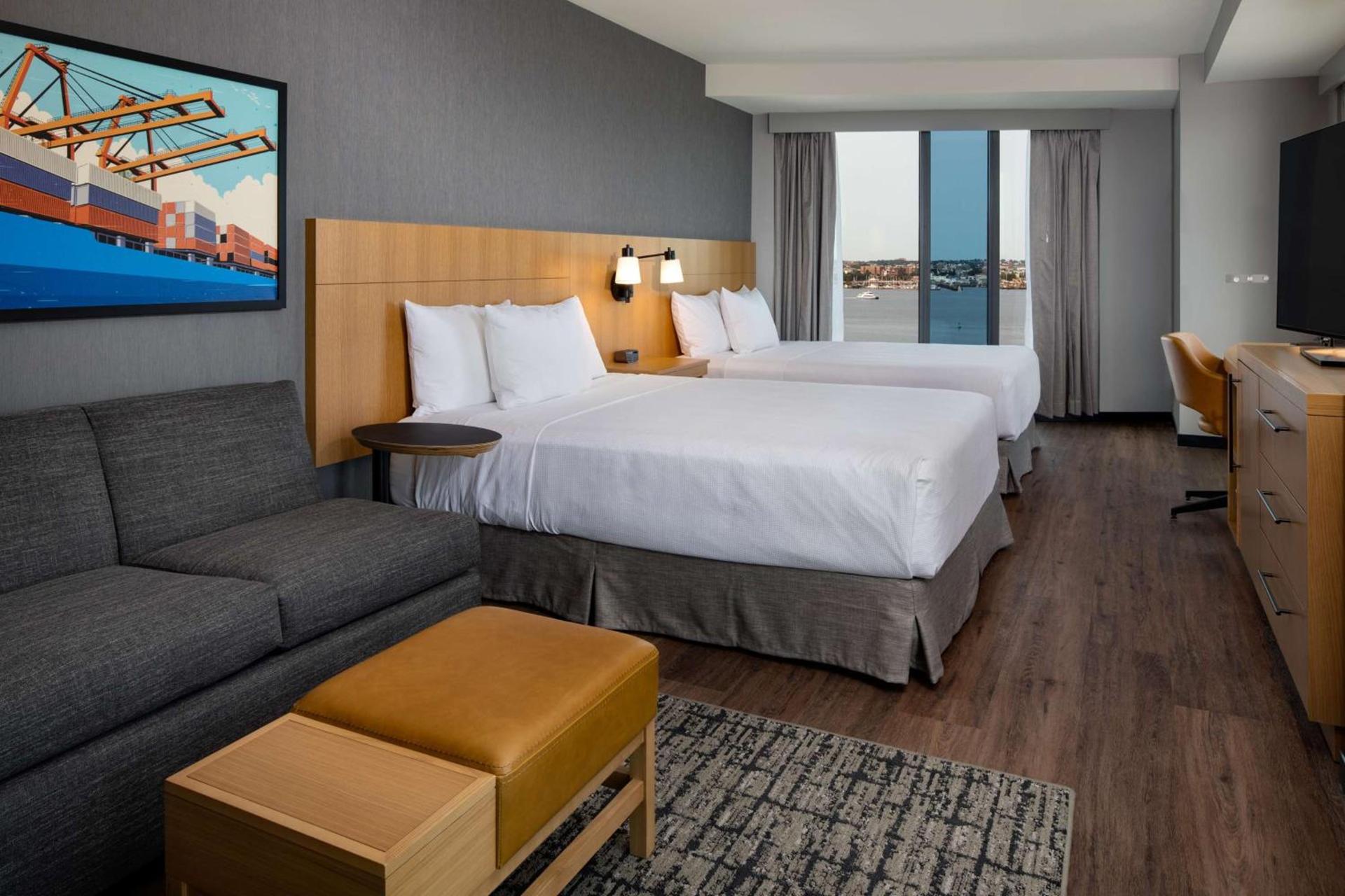 Hyatt Place Boston/Seaport District photo 18