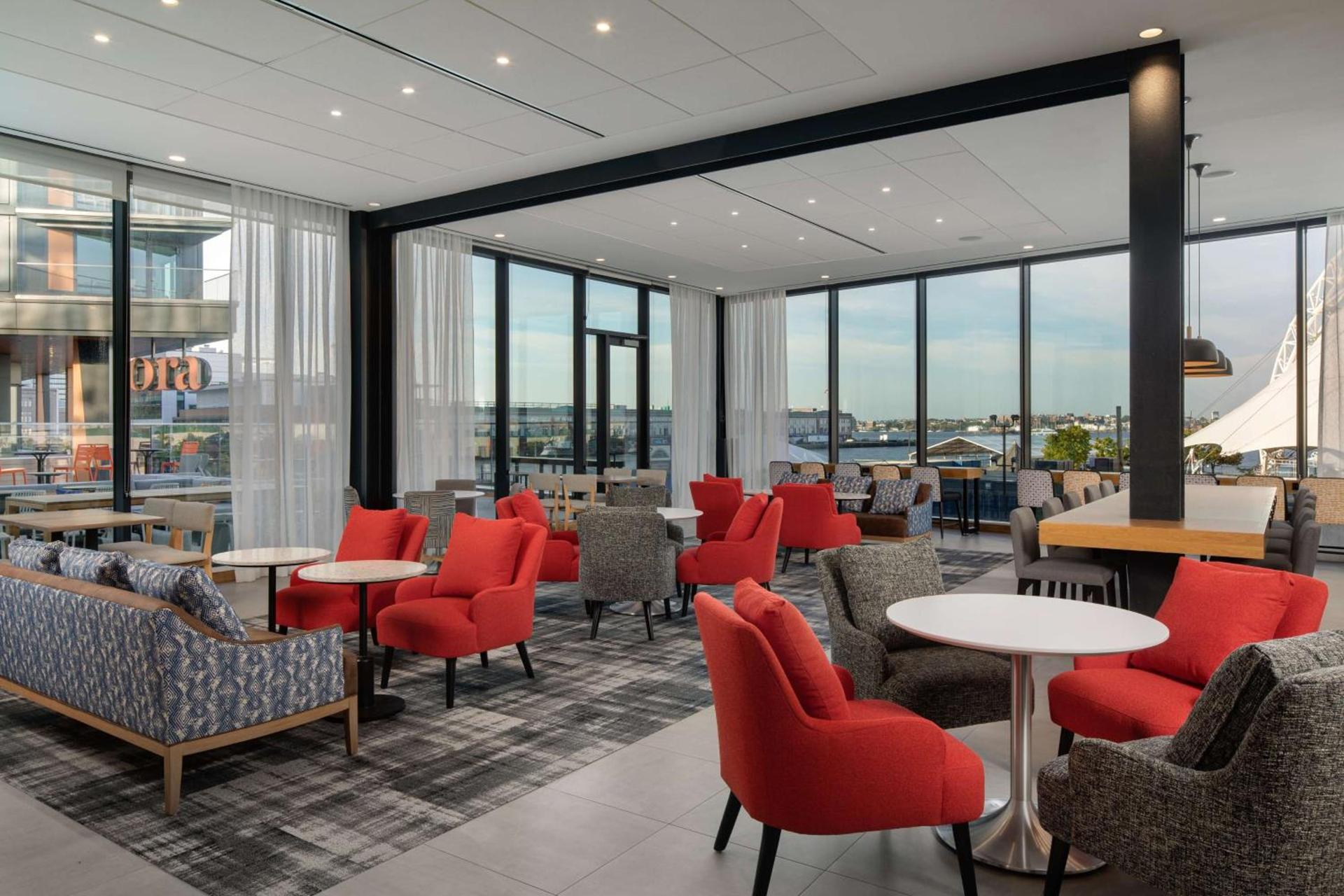Hyatt Place Boston/Seaport District photo 28