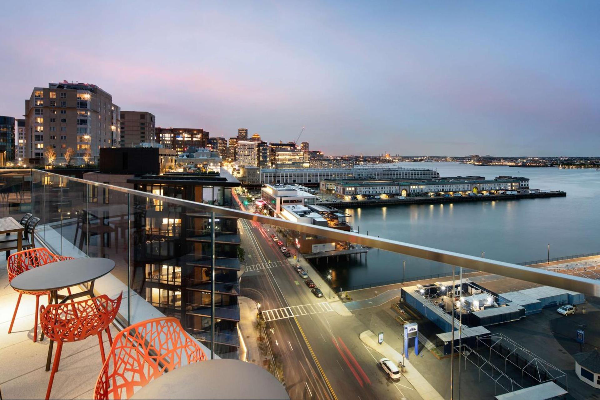 Hyatt Place Boston/Seaport District photo 30