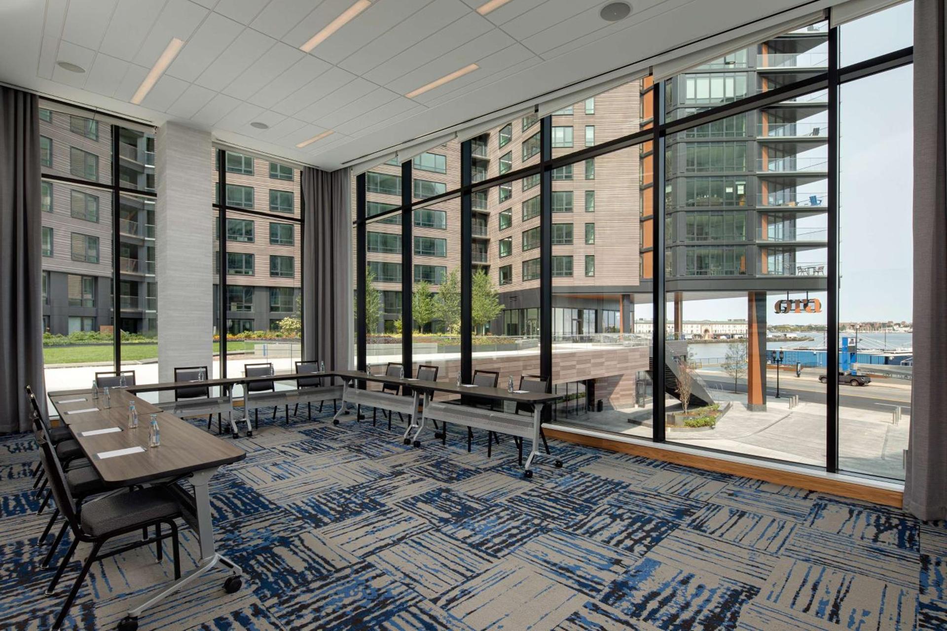 Hyatt Place Boston/Seaport District photo 31