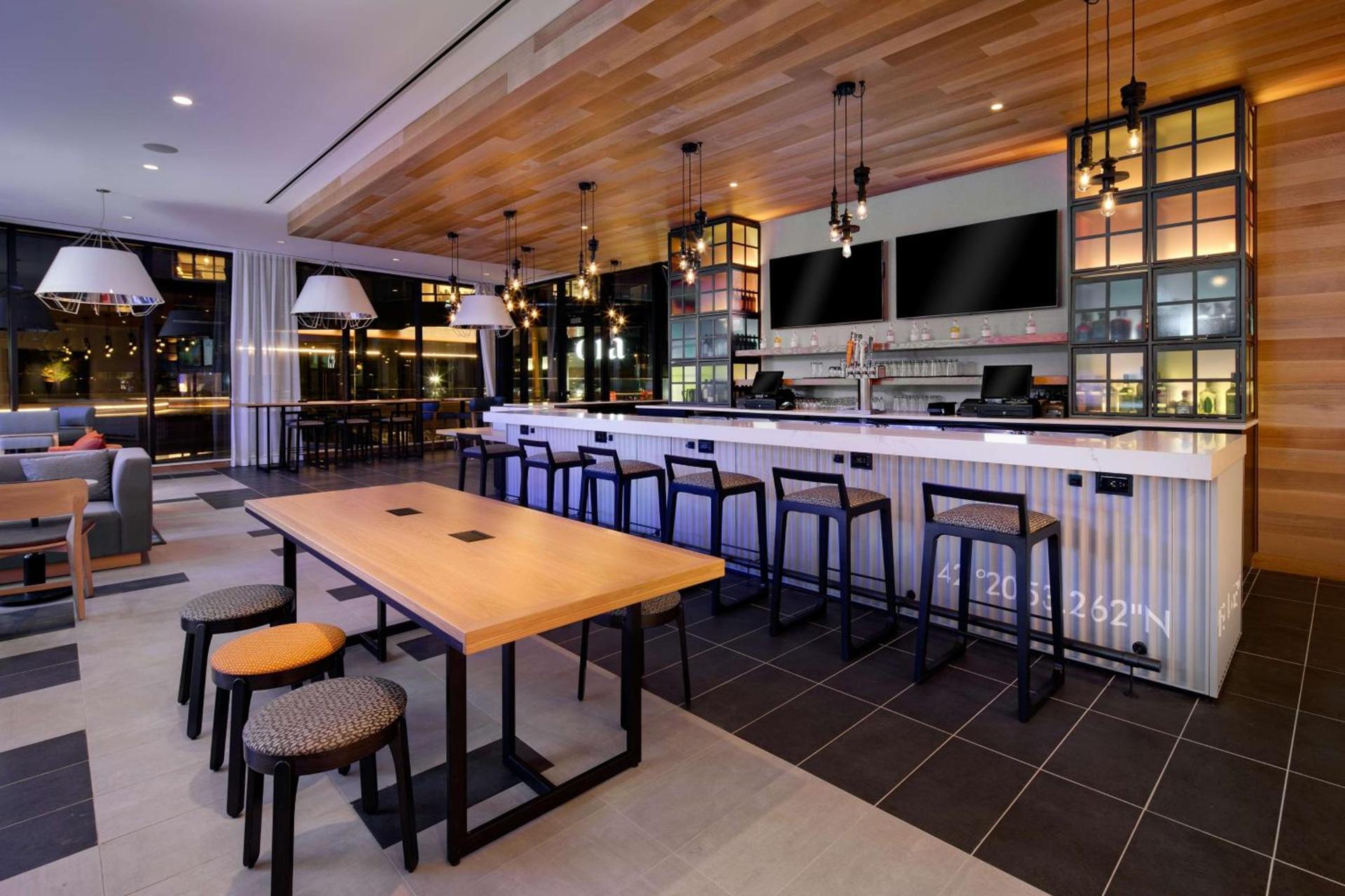 Hyatt Place Boston/Seaport District photo 36