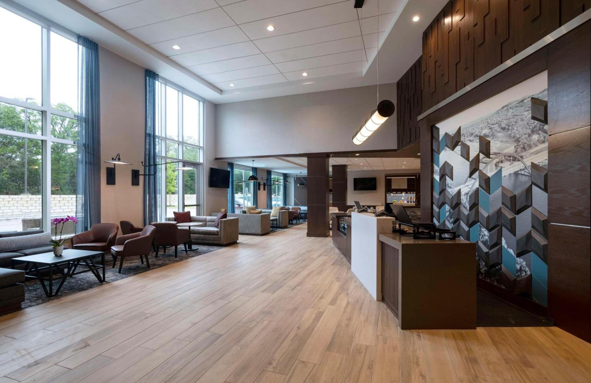 Hyatt Place Austin Lake Travis/Four Points photo 3
