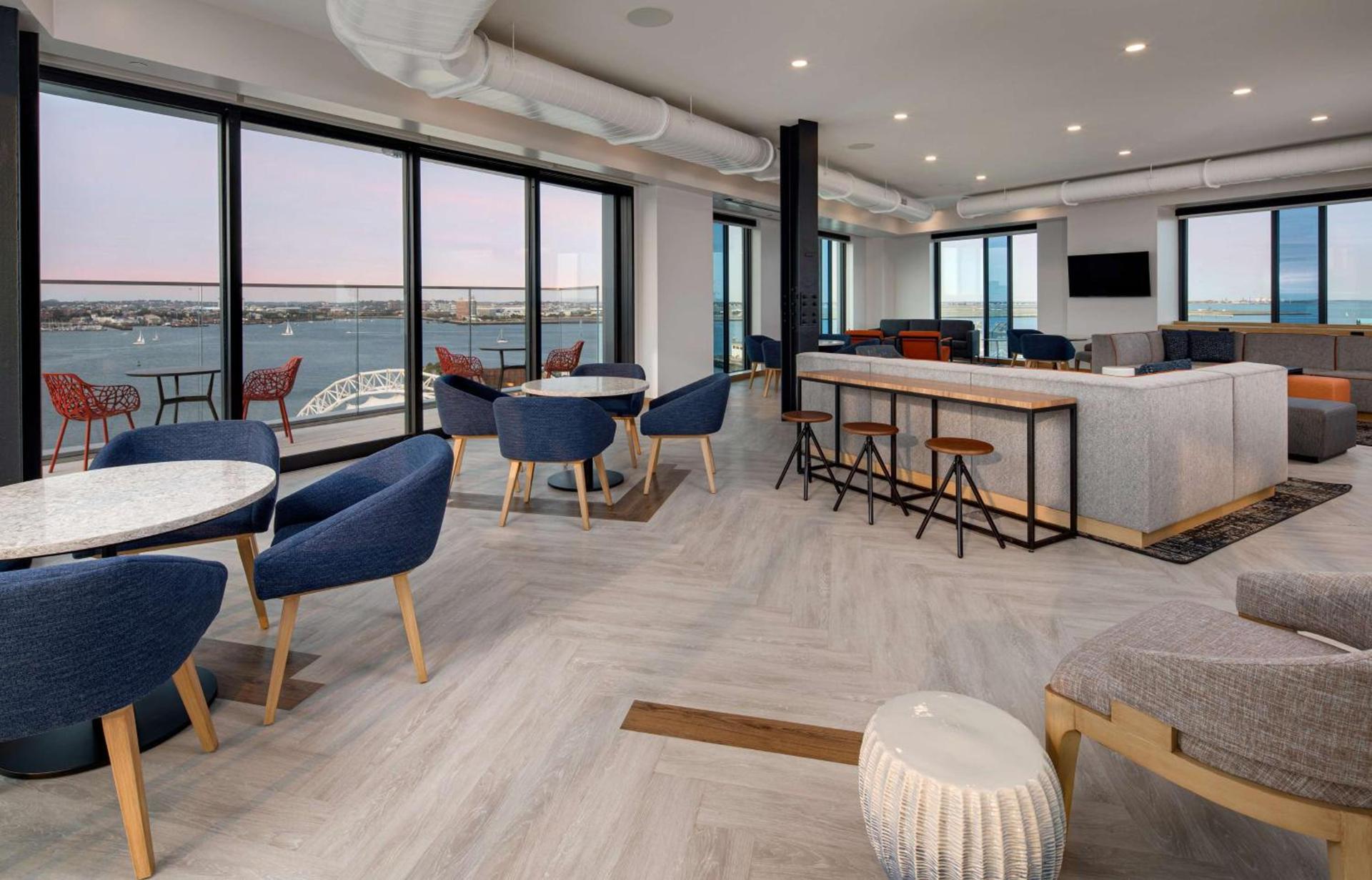 Hyatt Place Boston/Seaport District photo 45