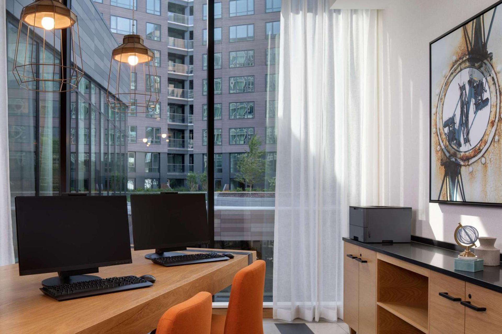 Hyatt Place Boston/Seaport District photo 57