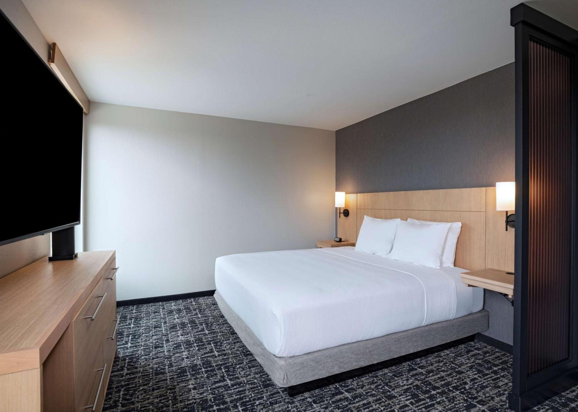 Hyatt Place Austin Lake Travis/Four Points photo 10