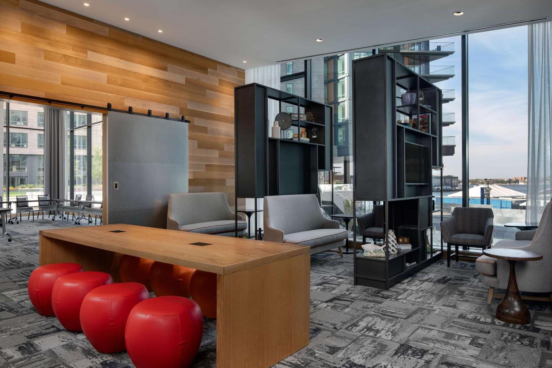 Hyatt Place Boston/Seaport District photo 59