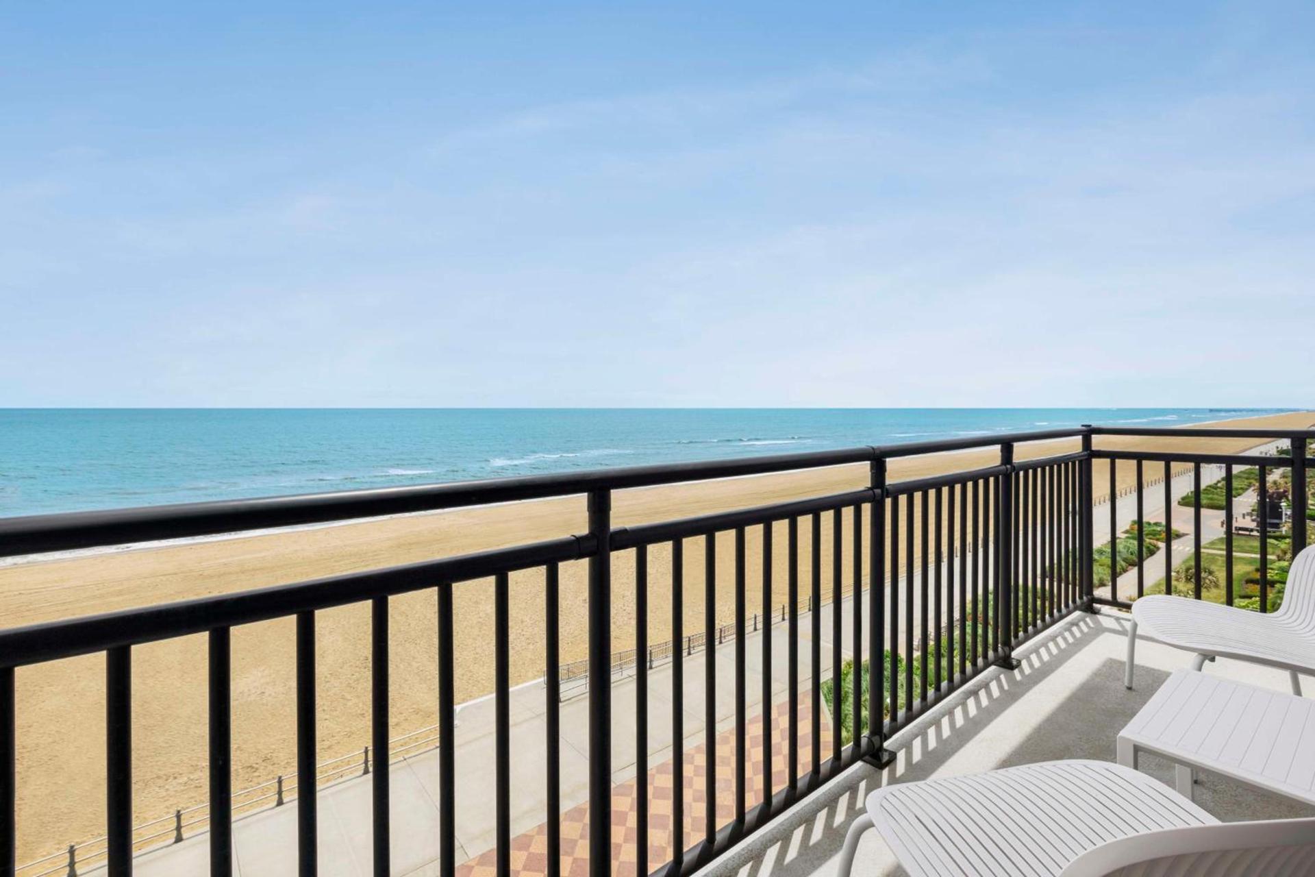 Hyatt Place Virginia Beach Oceanfront photo 10