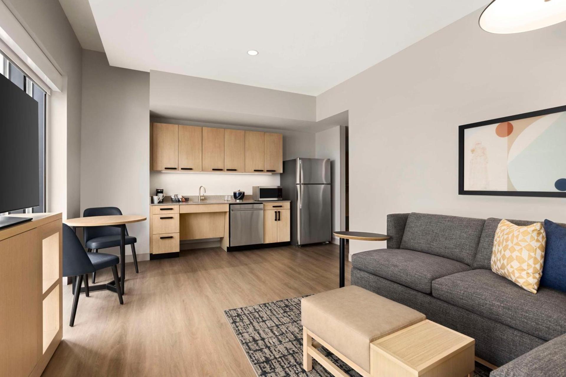 Hyatt Place Virginia Beach Oceanfront photo 15
