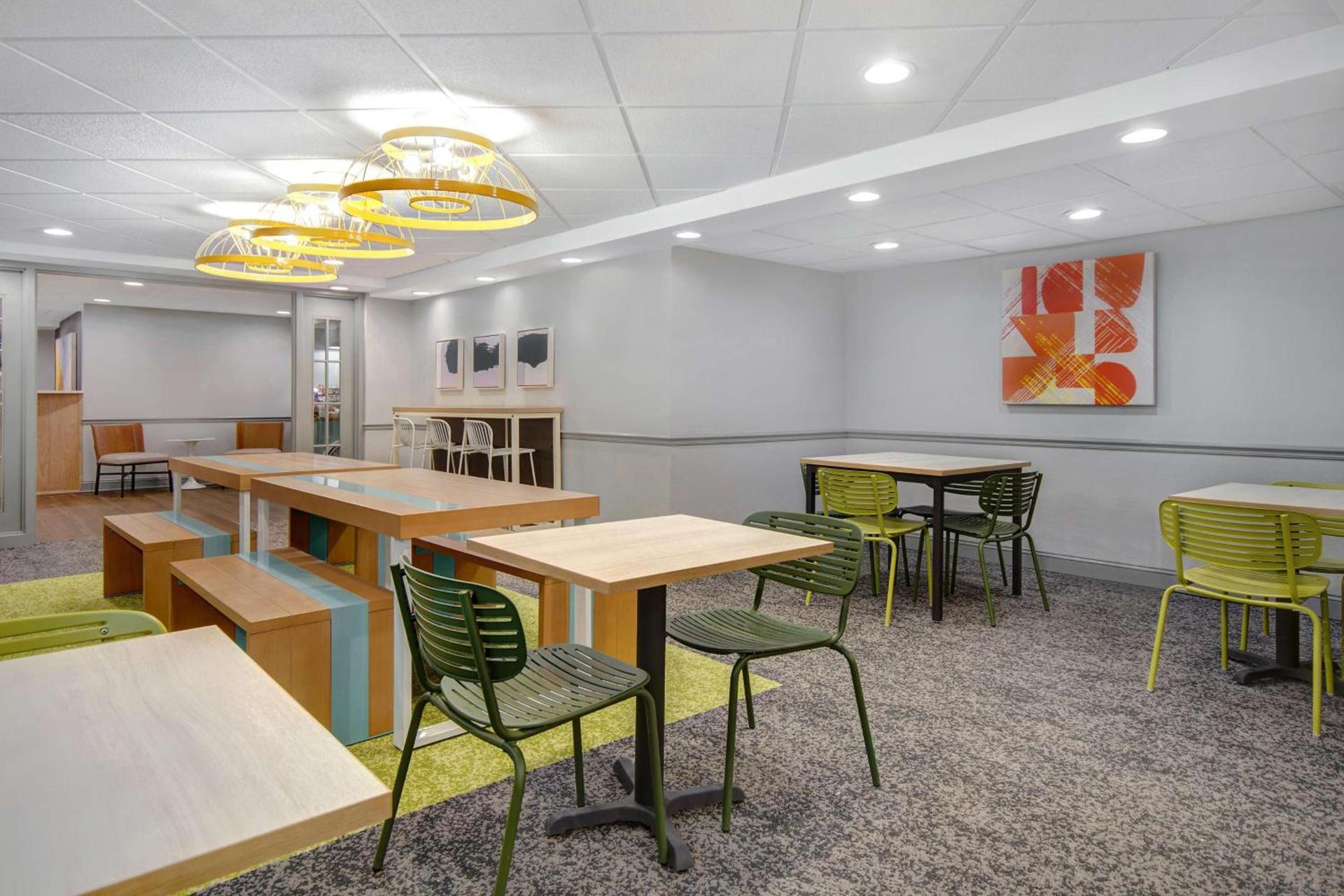 Spark By Hilton Rochester University Area photo 6