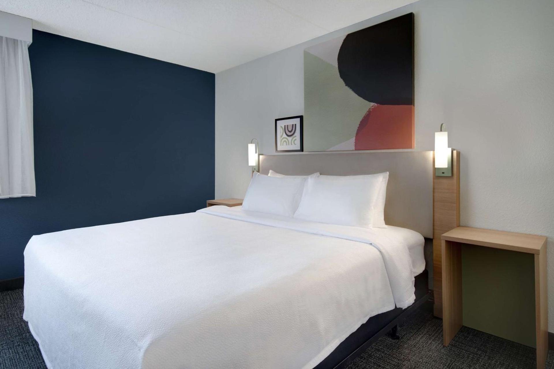 Spark By Hilton Rochester University Area photo 31