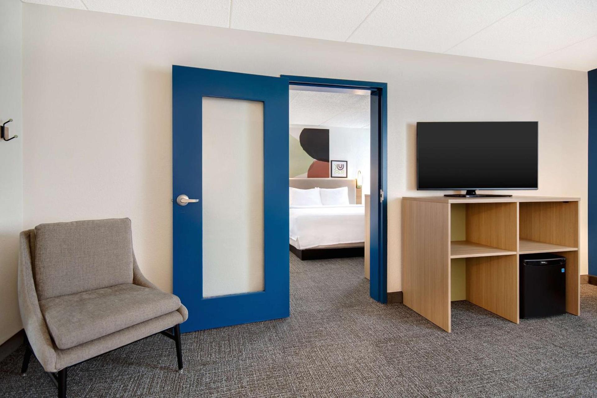 Spark By Hilton Rochester University Area photo 25