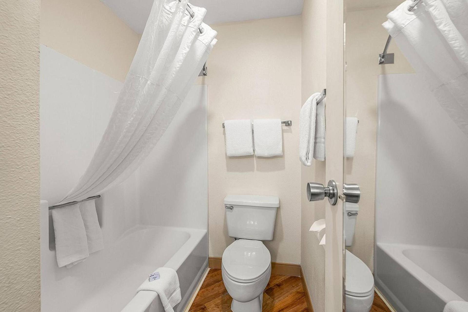 La Quinta by Wyndham Tampa Brandon West photo 15