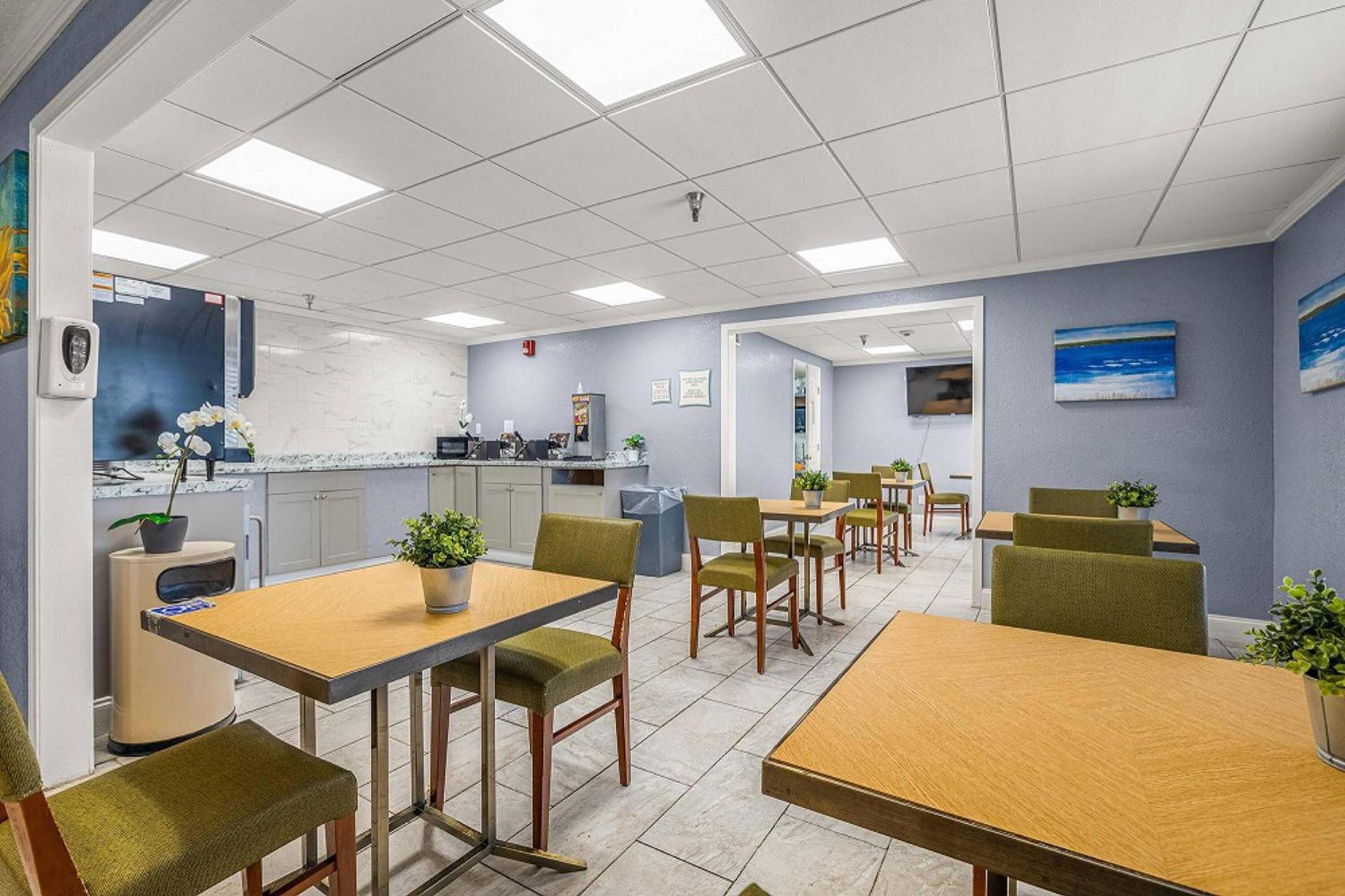 La Quinta by Wyndham Tampa Brandon West photo 16