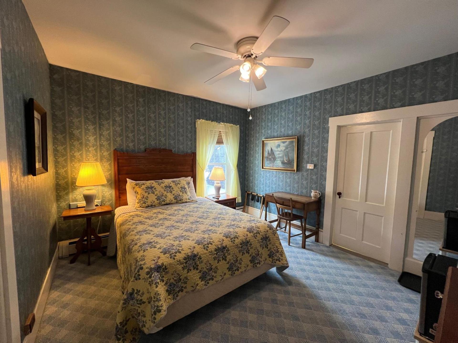 Echo Lake Inn photo 54
