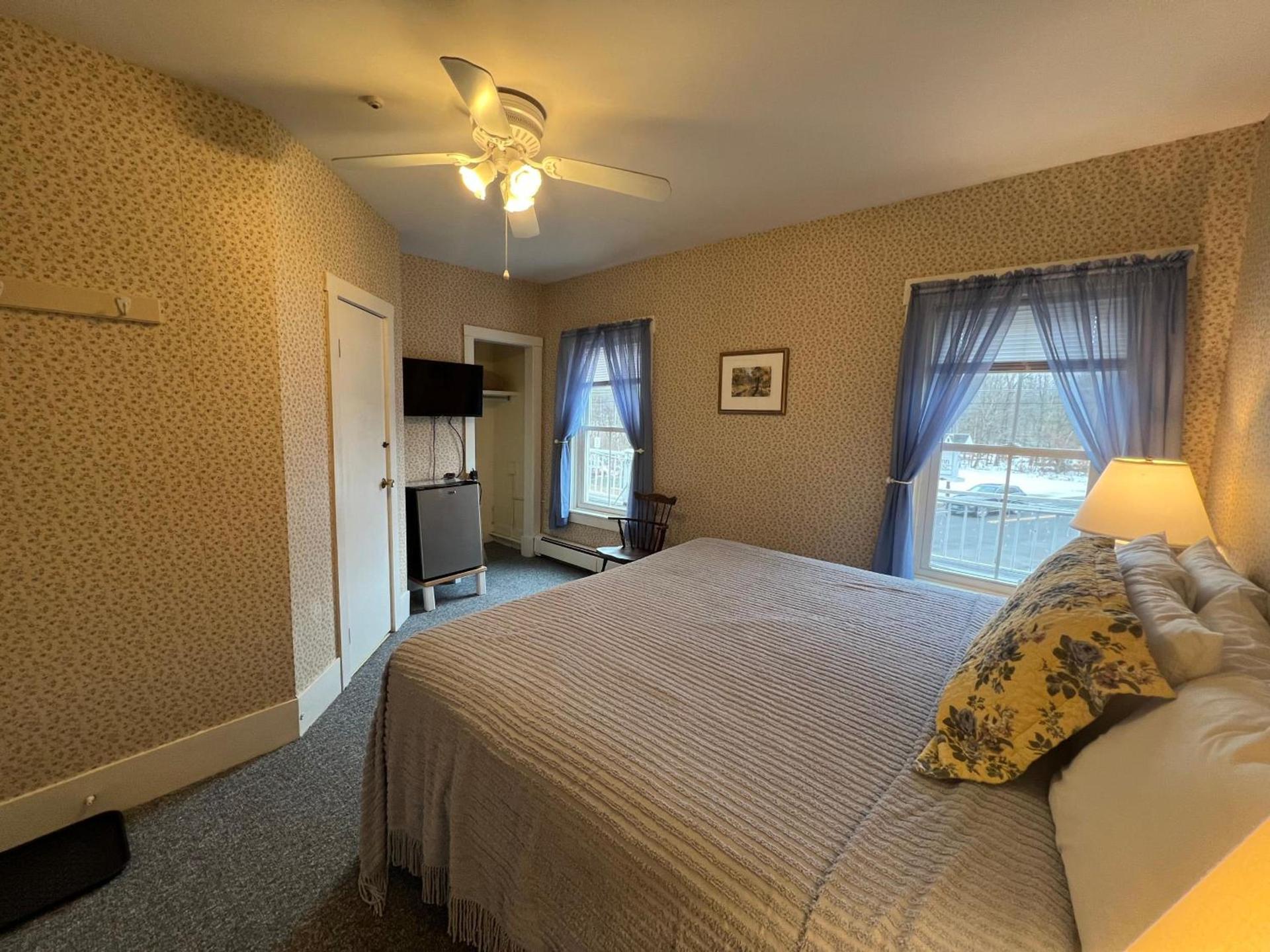Echo Lake Inn photo 64