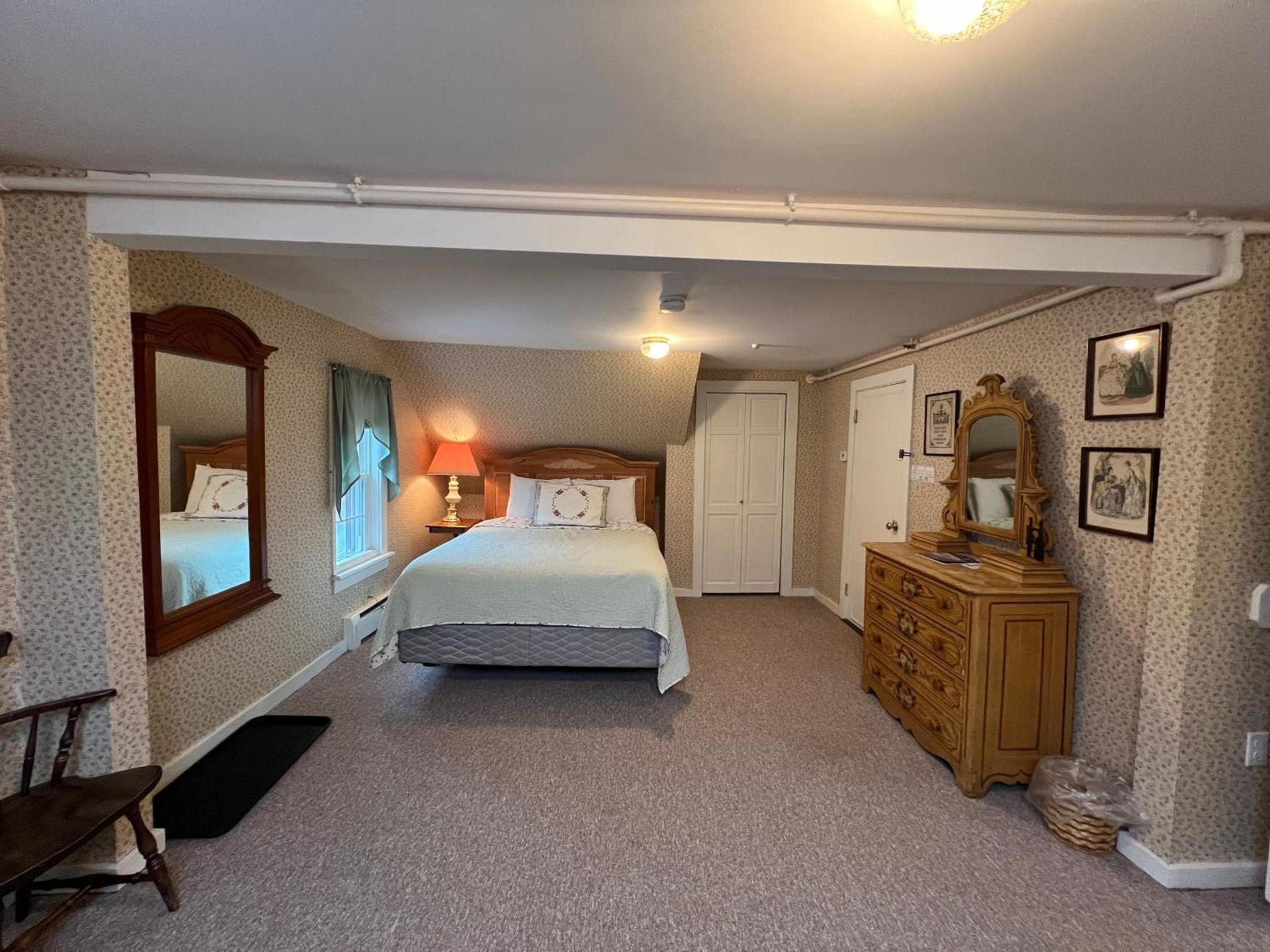 Echo Lake Inn photo 77