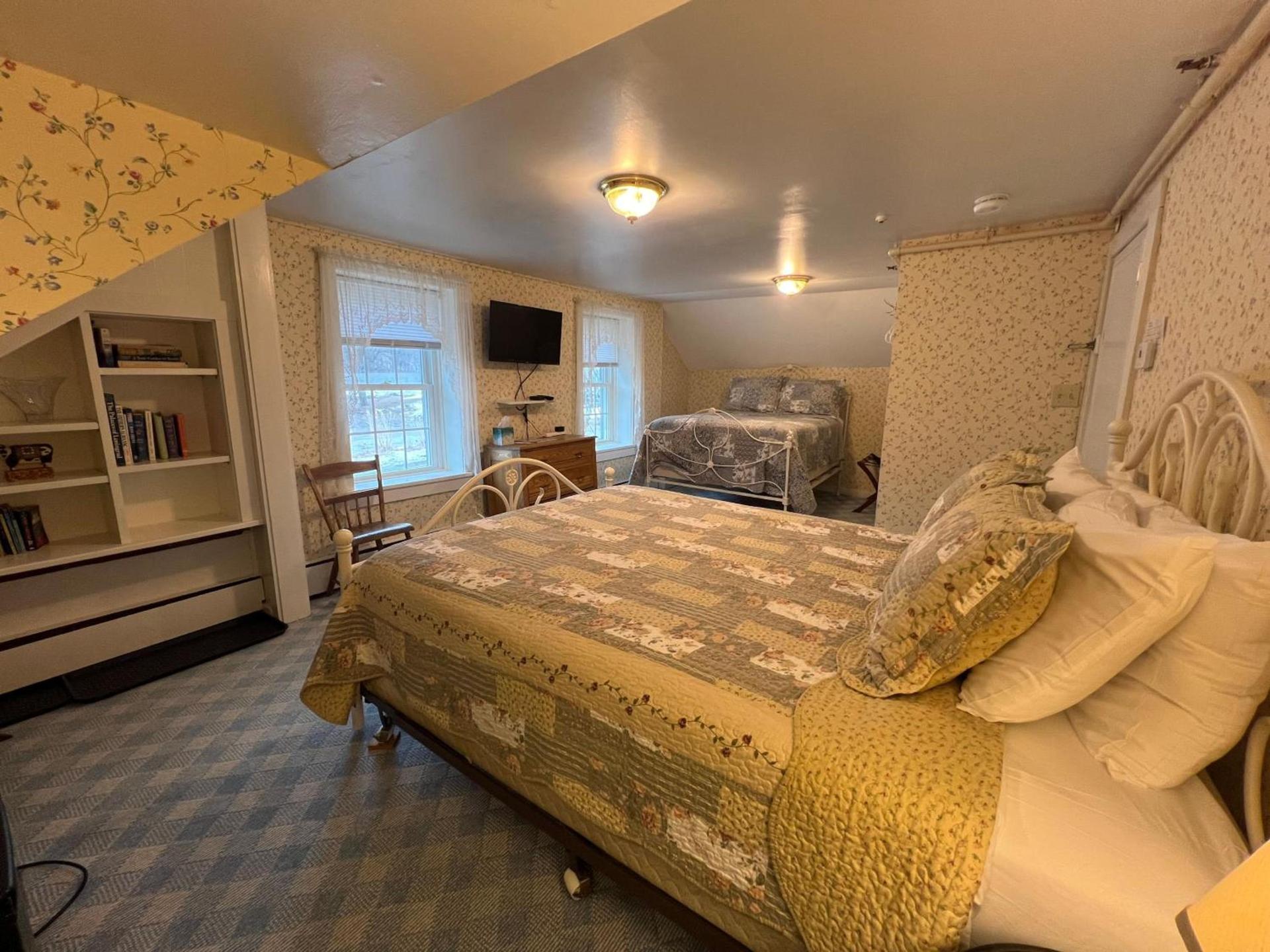 Echo Lake Inn photo 81